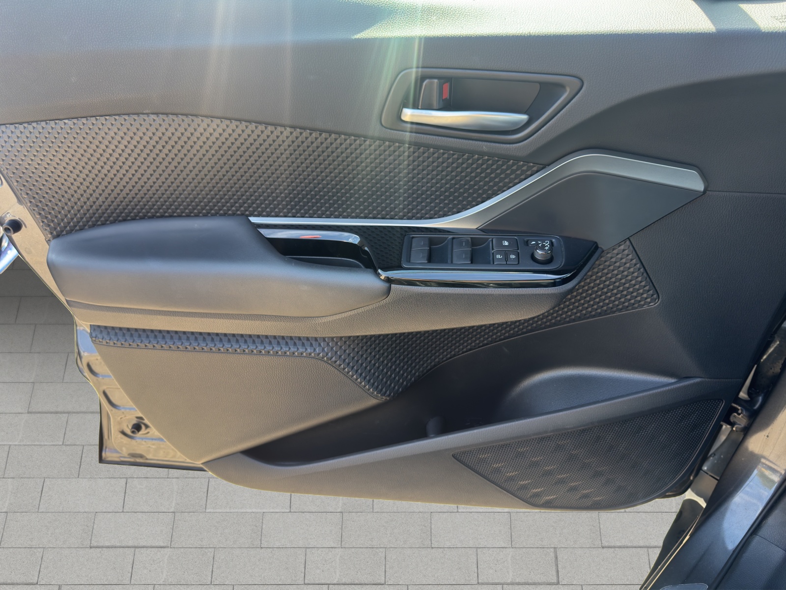 TOYOTA C-HR 2.0 HSD CVT GR Sport-image-14