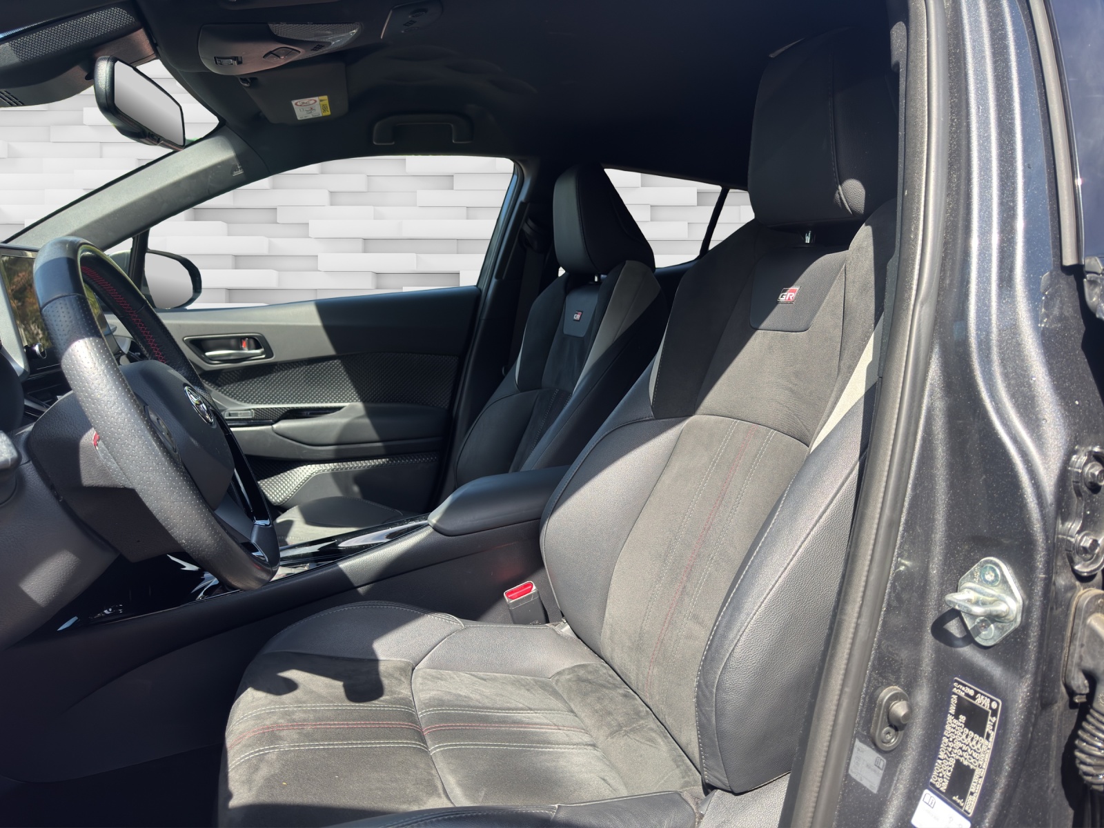 TOYOTA C-HR 2.0 HSD CVT GR Sport-image-10