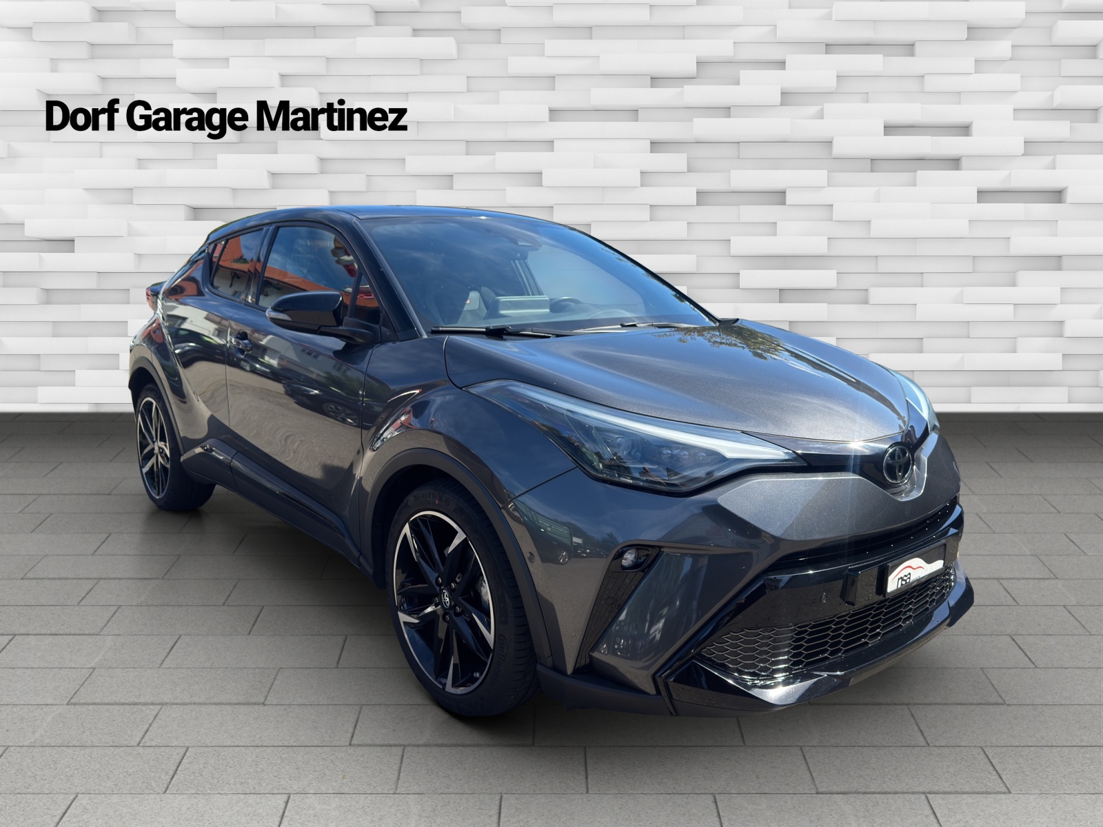 TOYOTA C-HR 2.0 HSD CVT GR Sport-image-3