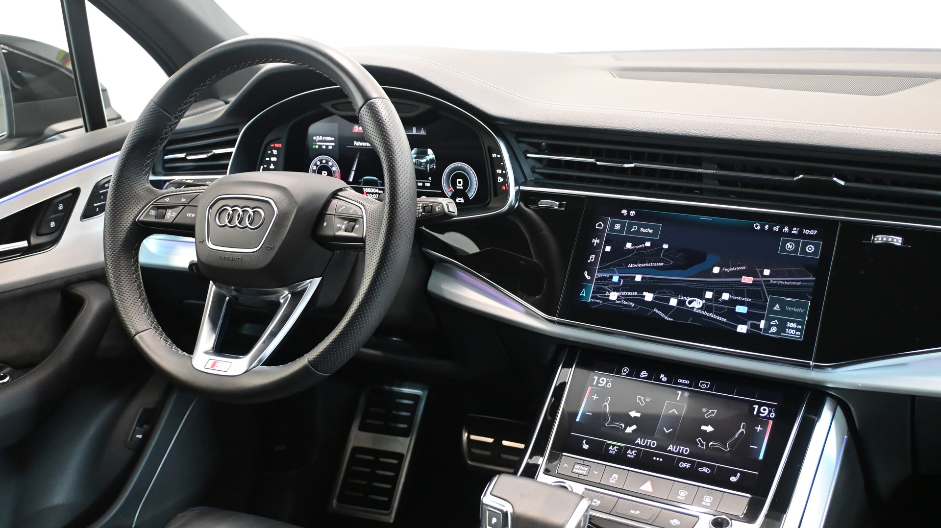AUDI Q7 55 TFSI S Line quattro tiptronic-image-4