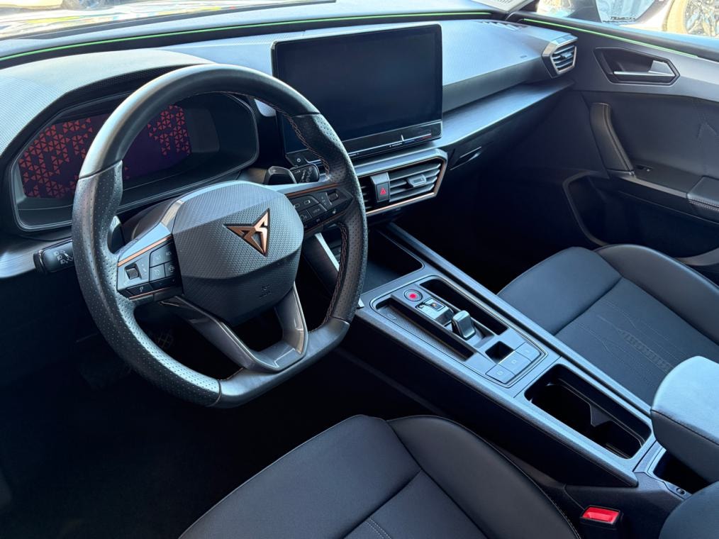 CUPRA LEON ST 1.5 eTSi-image-3