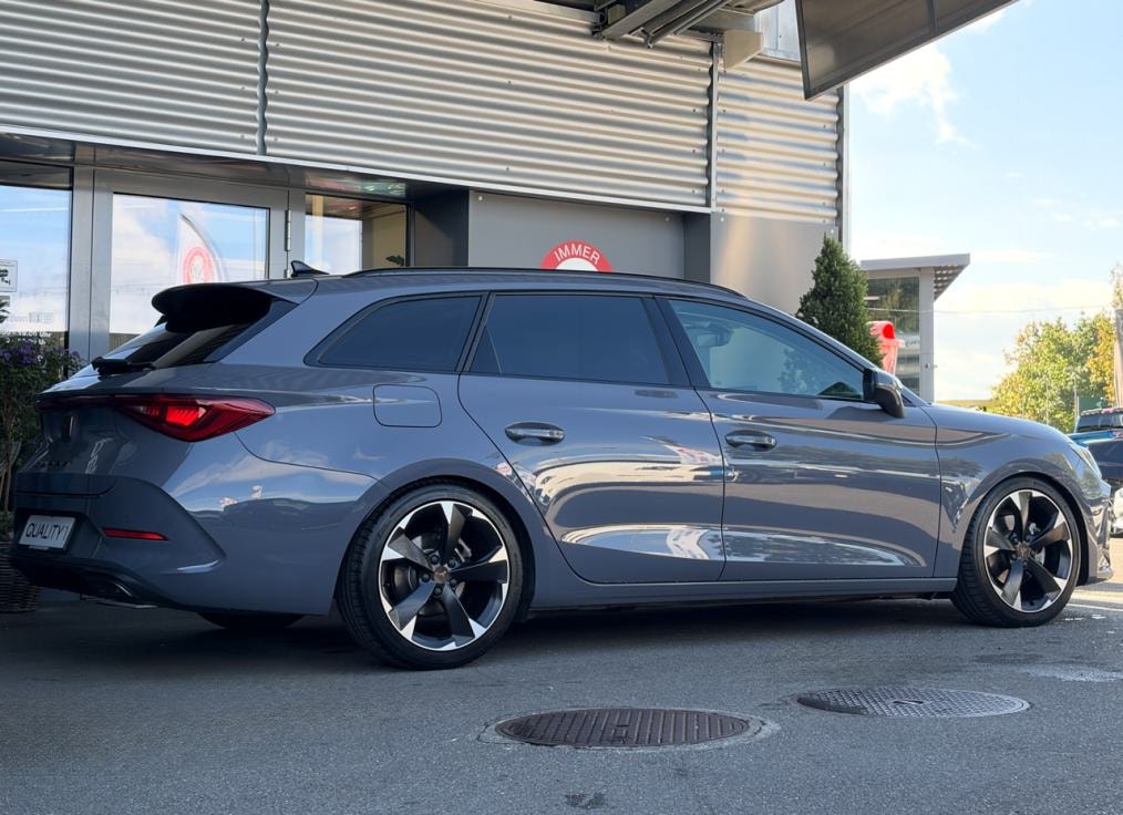 CUPRA LEON ST 1.5 eTSi-image-2