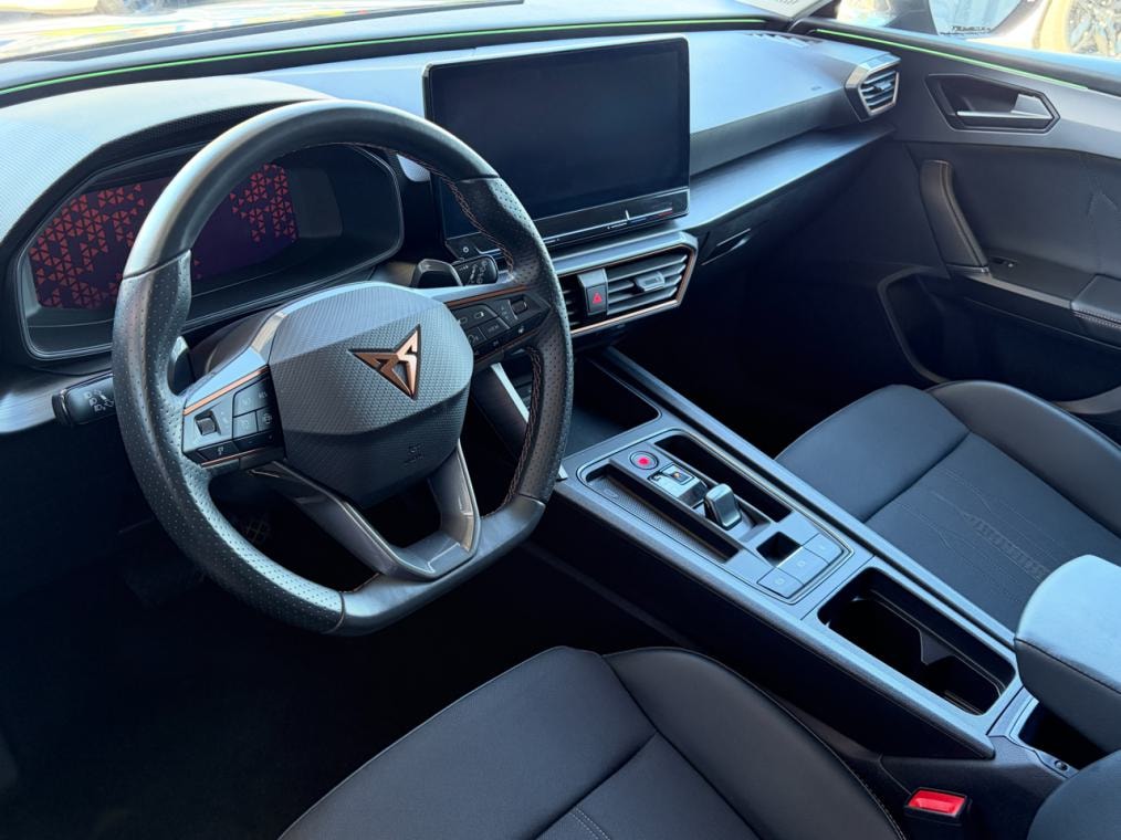 CUPRA LEON ST 1.5 eTSi-image-3