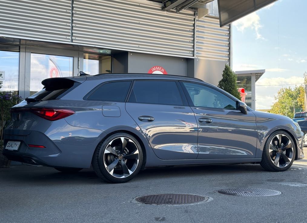 CUPRA LEON ST 1.5 eTSi-image-2