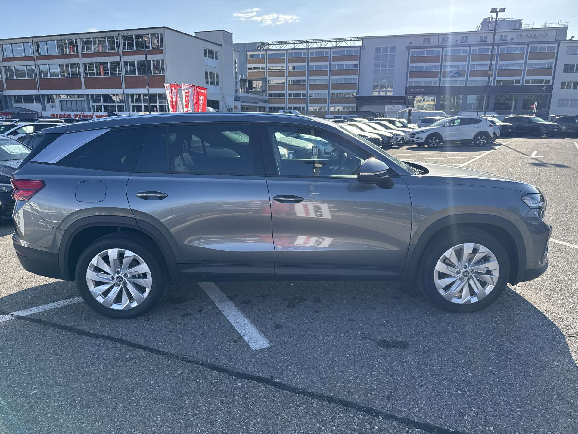 SKODA Kodiaq 2.0 TDi Selection 4x4 7-Plätzer DSG-Automat-image-10
