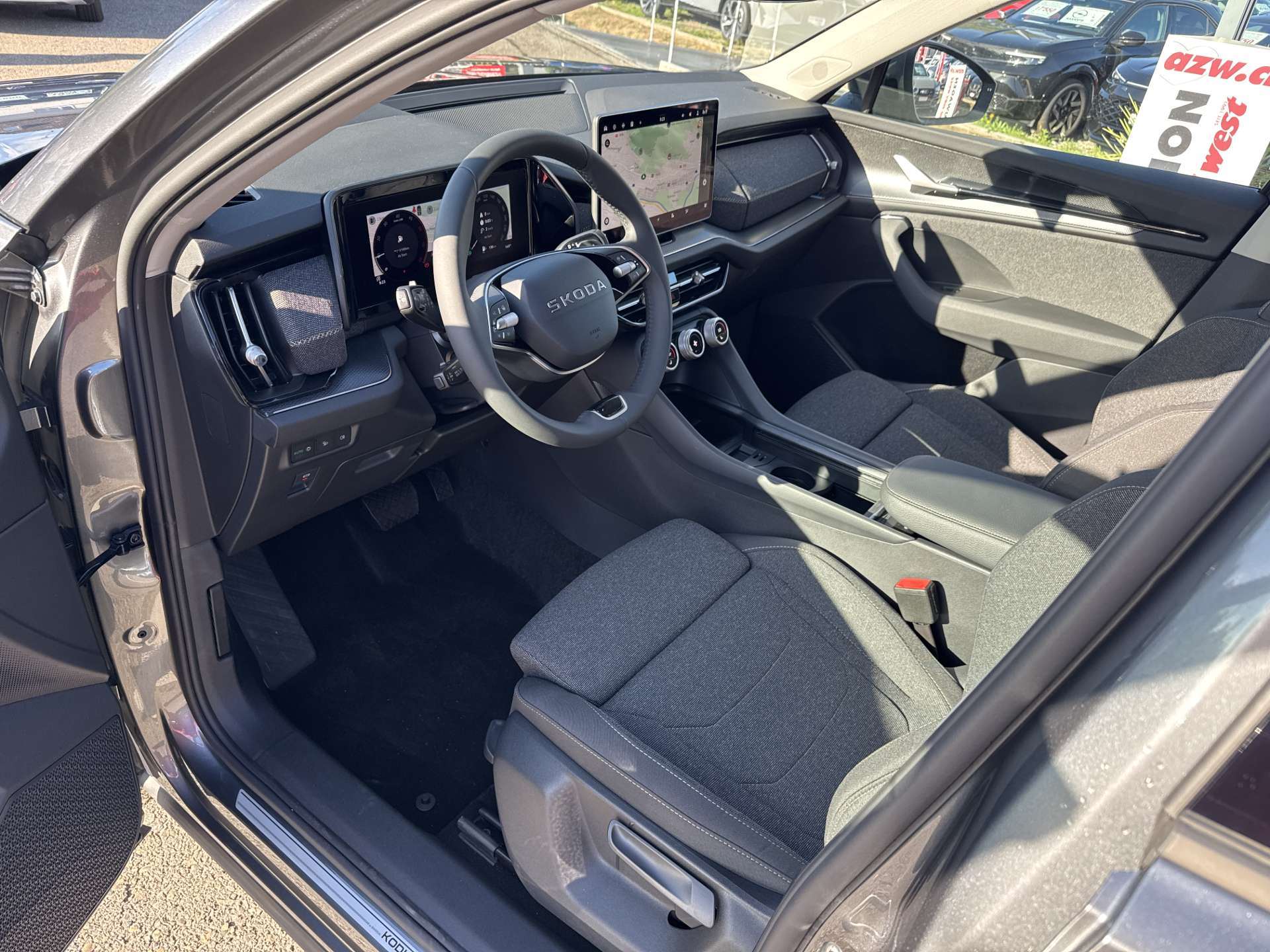 SKODA Kodiaq 2.0 TDi Selection 4x4 7-Plätzer DSG-Automat-image-5