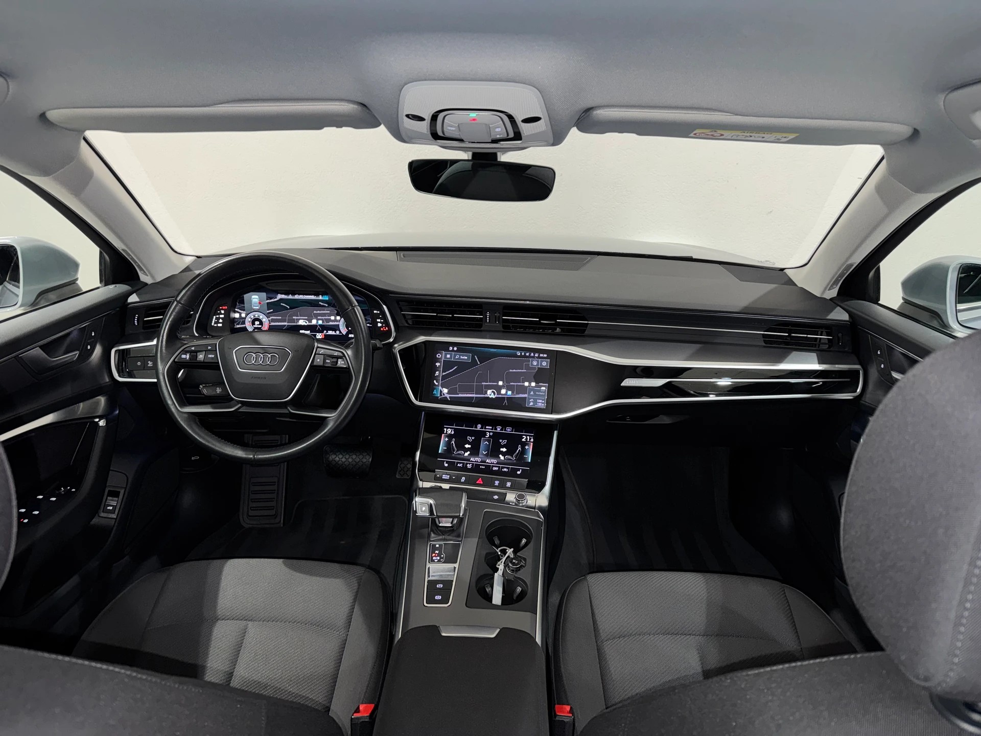 AUDI A6 Limousine 45 TFSI Sport S-tronic I CH I 1.Hand I-image-11