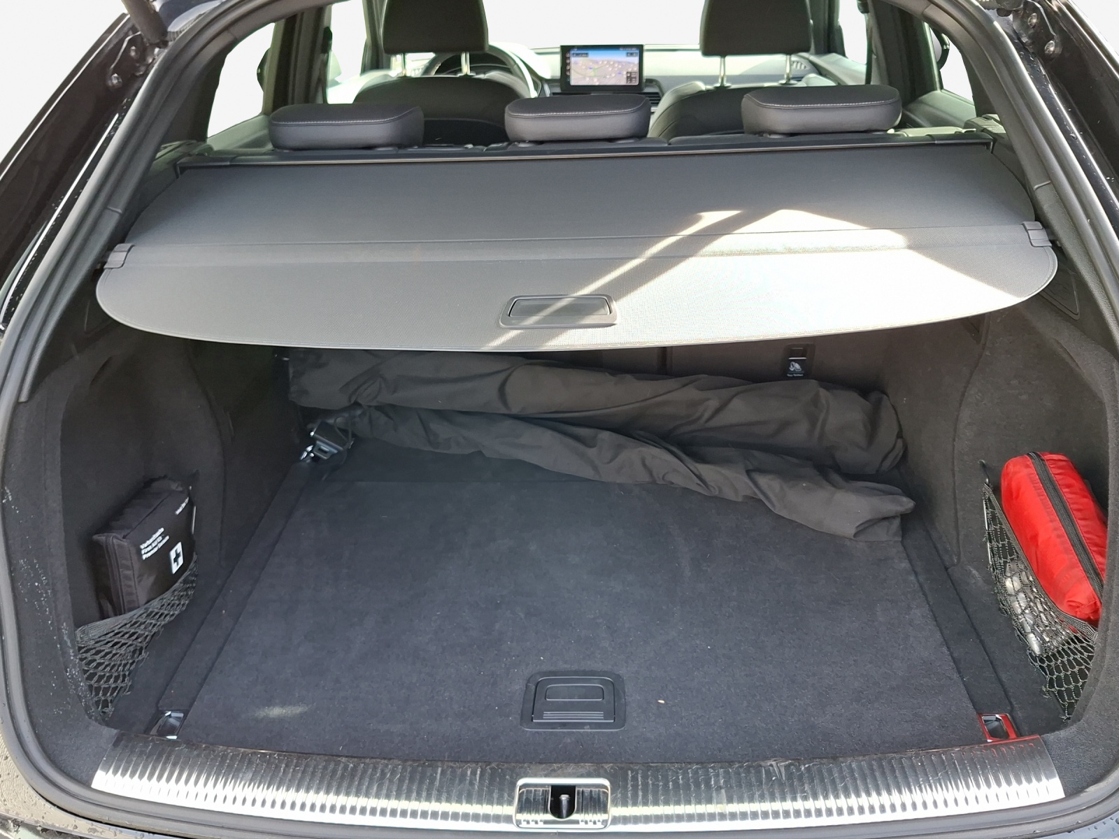 AUDI Q5 Sportback 40 TDI Blackedition quattro S-tronic-image-12