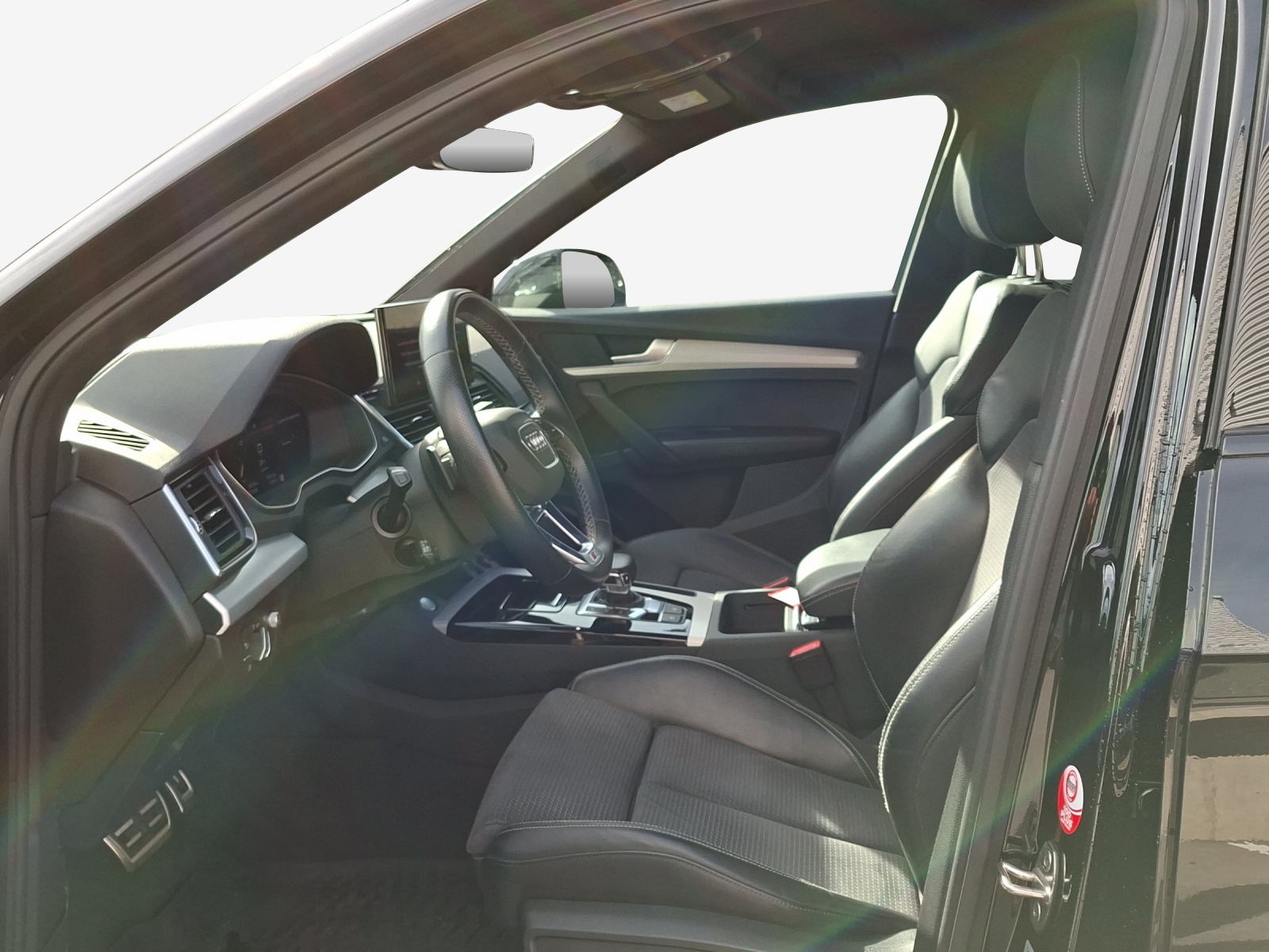 AUDI Q5 Sportback 40 TDI Blackedition quattro S-tronic-image-7