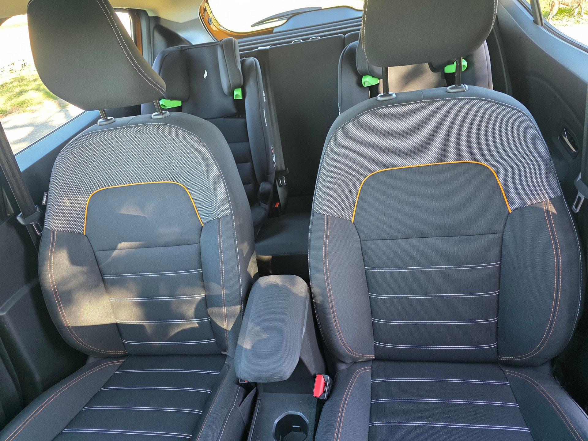 DACIA 1.0 TCe Stepway Comfort-image-11