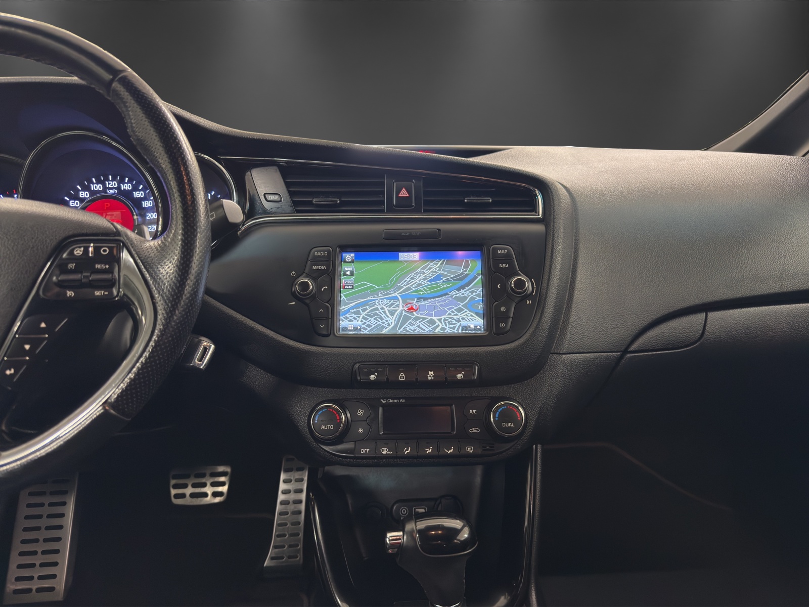 KIA Cee'd Sportswagon 1.6 CRDi GT Line-image-10