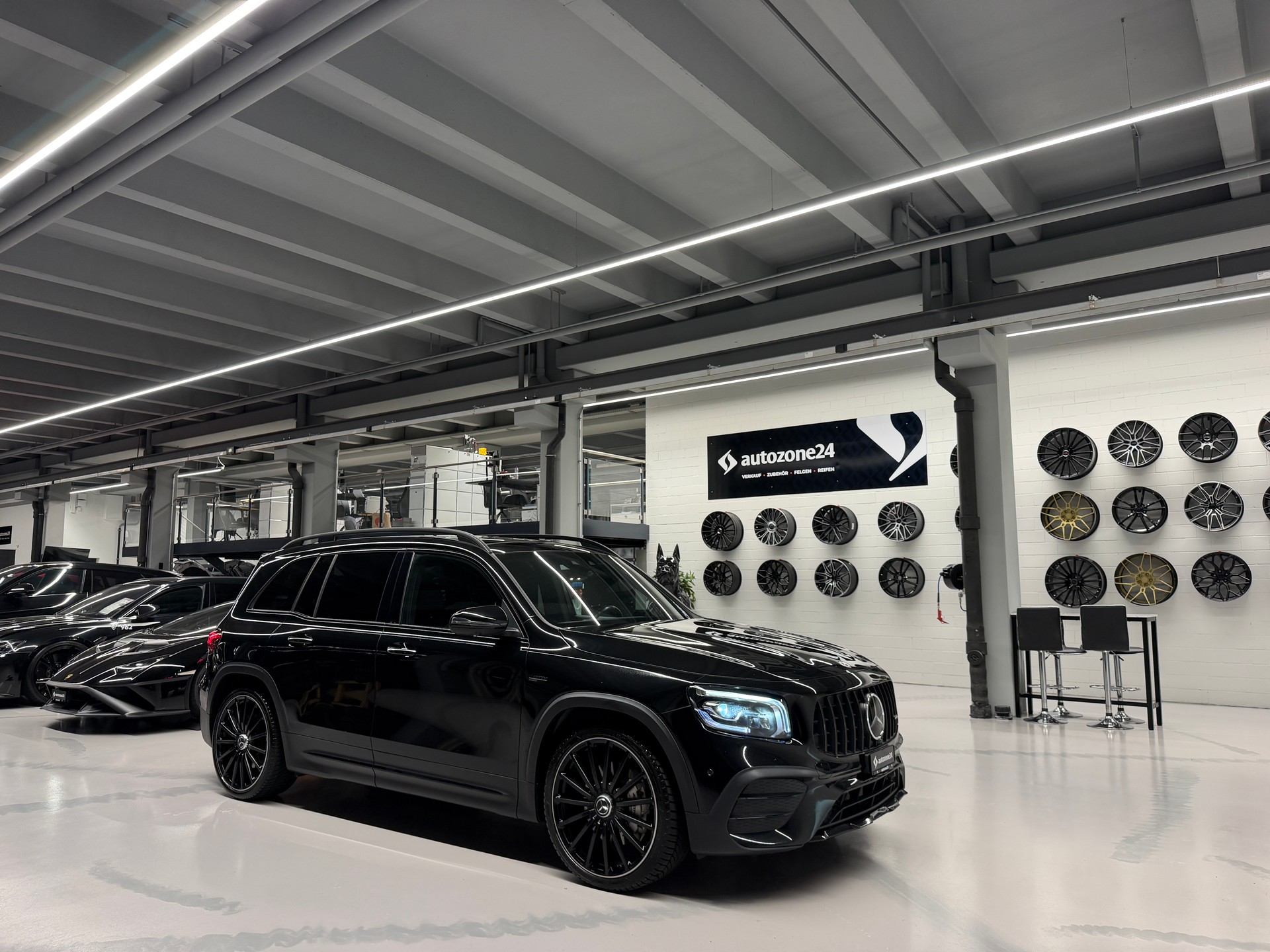 MERCEDES-BENZ GLB 35 AMG 4matic *CH-Auto*Frisch ab MFK*Garantie*Premium Plus Pack*-image-8