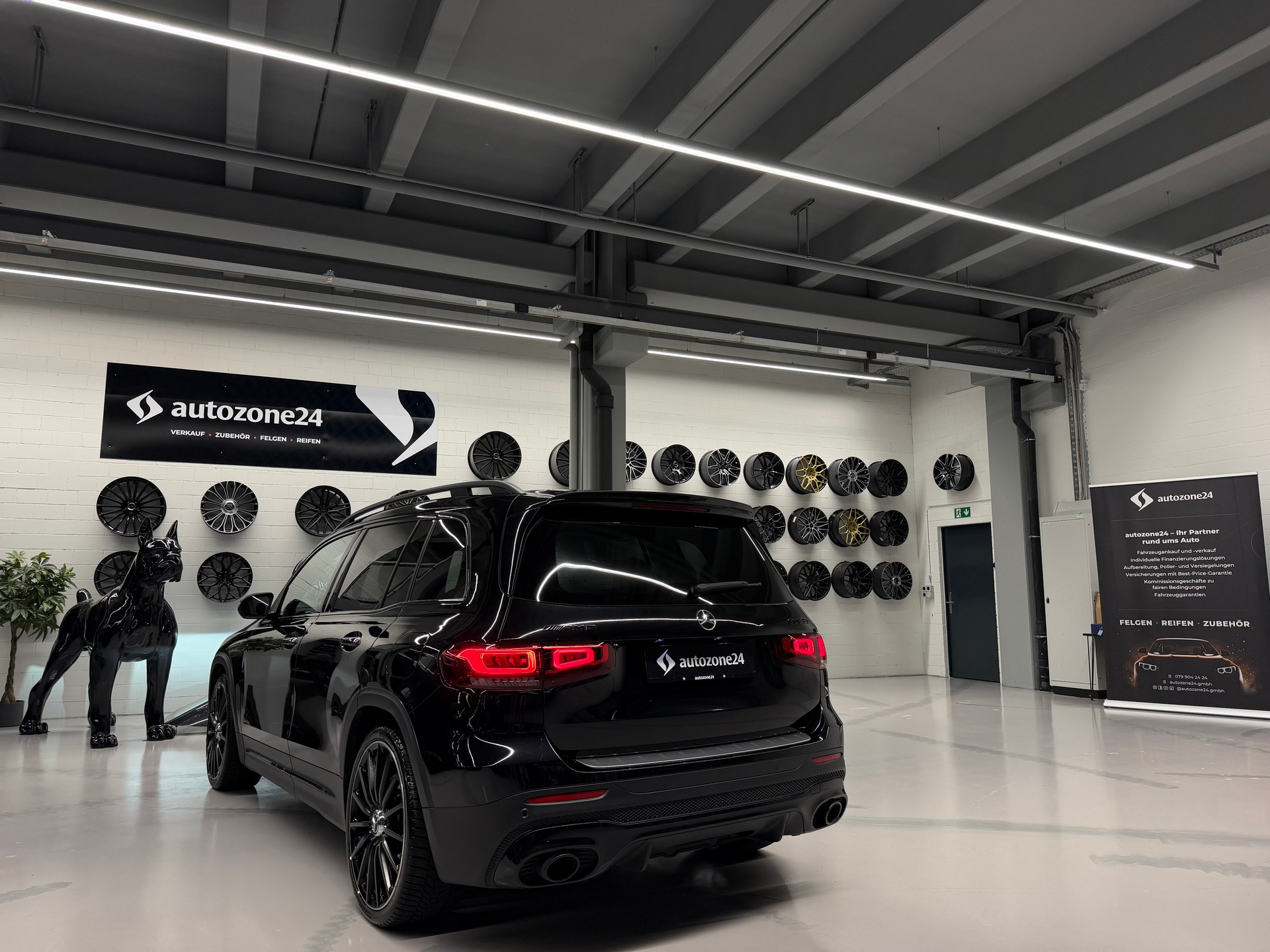 MERCEDES-BENZ GLB 35 AMG 4matic *CH-Auto*Frisch ab MFK*Garantie*Premium Plus Pack*-image-3
