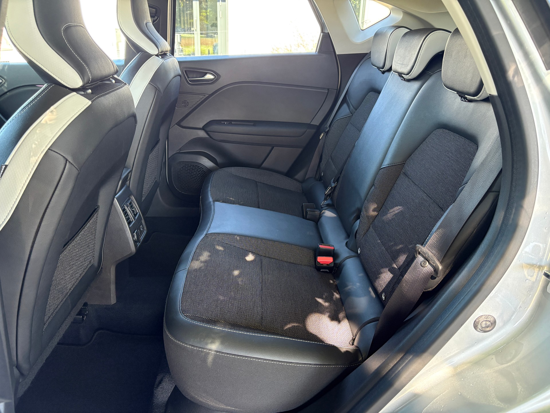 RENAULT Captur 1.3 TCe Zen-image-8