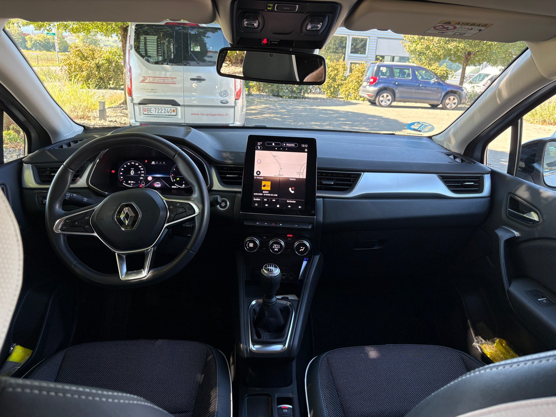 RENAULT Captur 1.3 TCe Zen-image-6