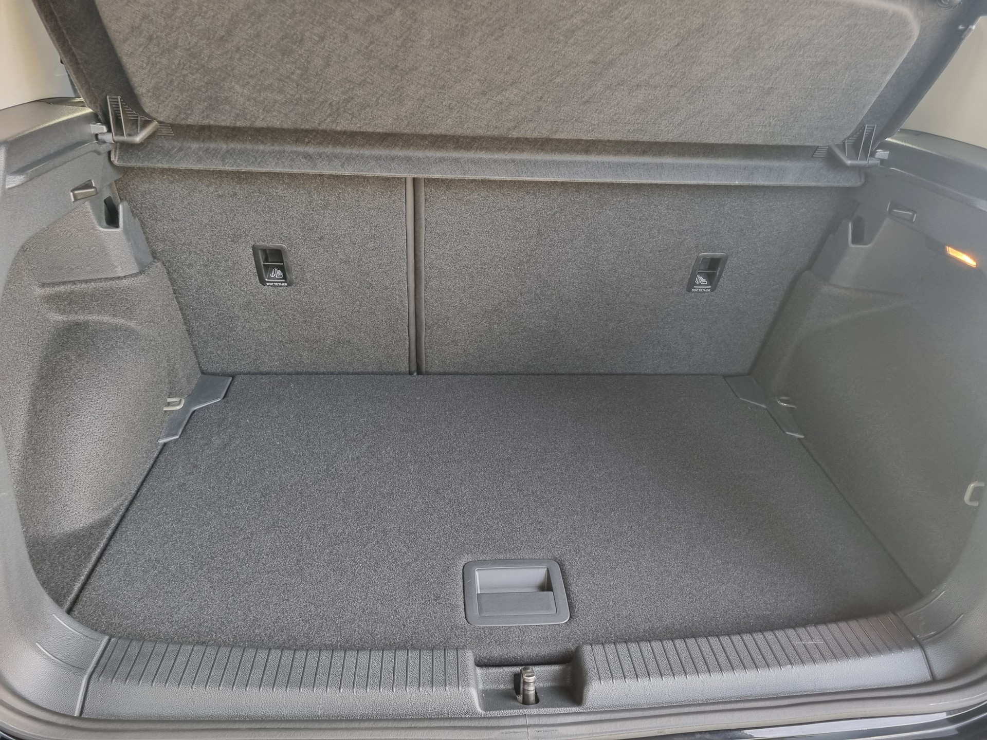 VW T-Cross 1.0 TSI Life-image-9