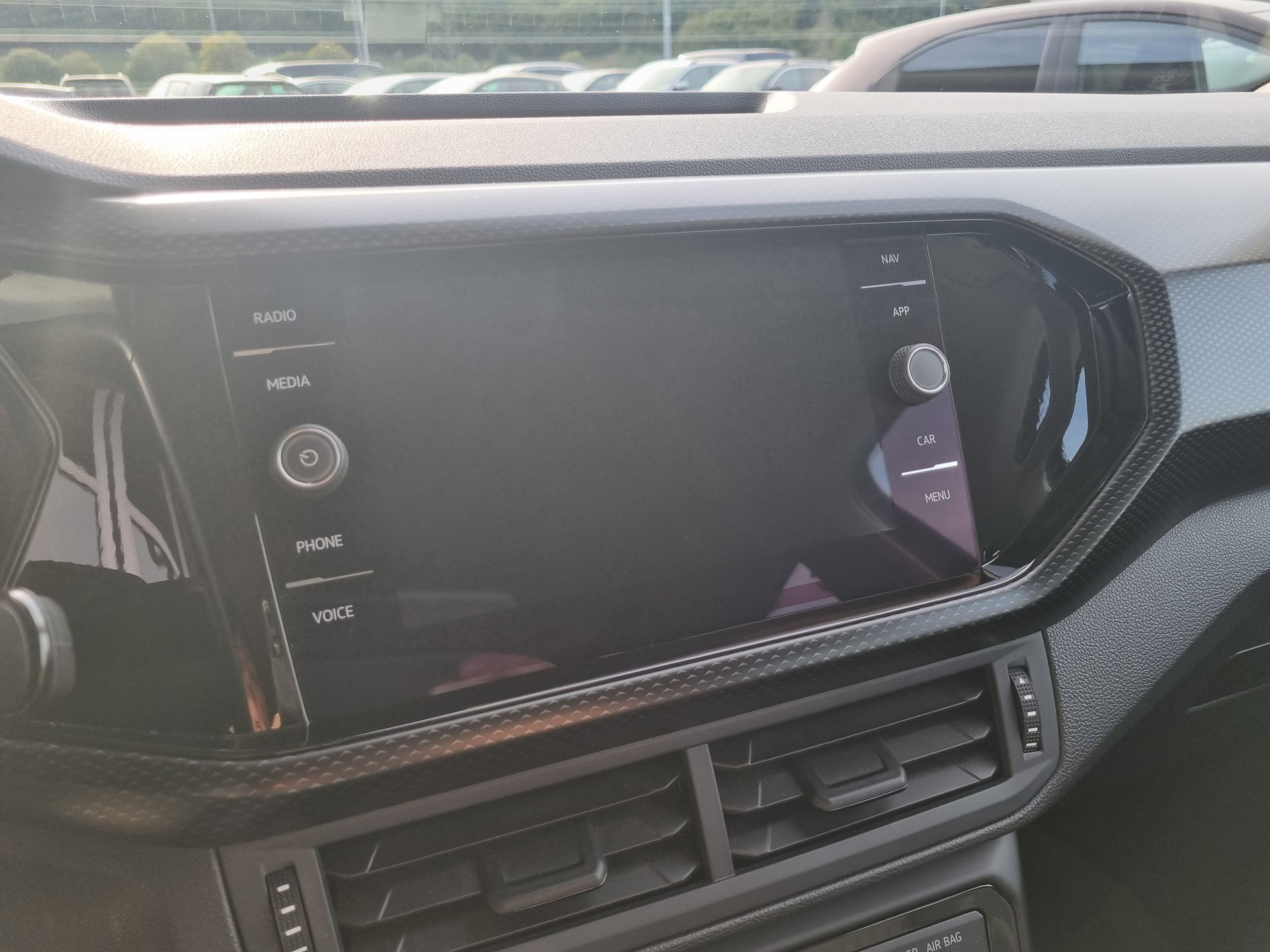 VW T-Cross 1.0 TSI Life-image-12