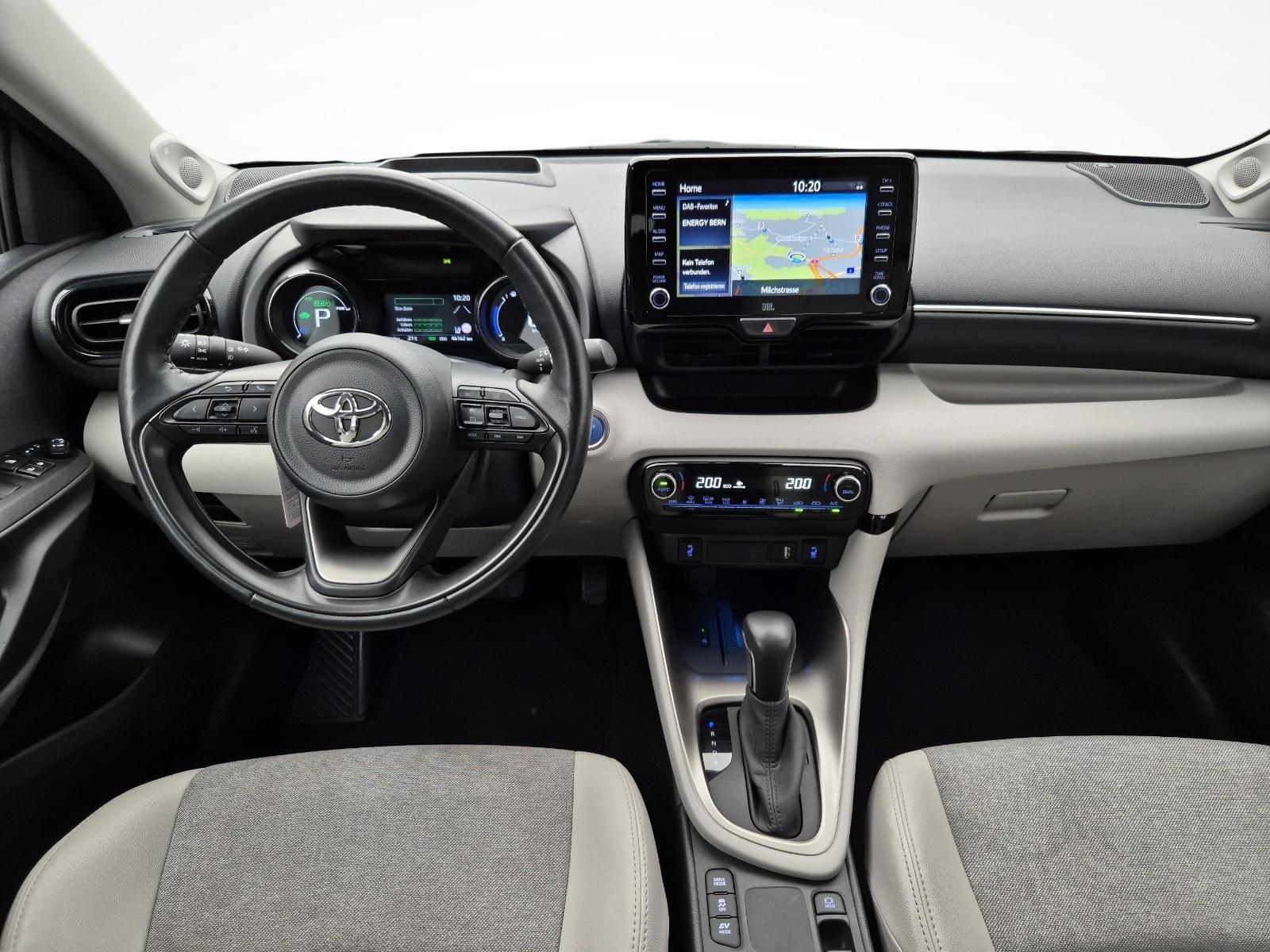 TOYOTA Yaris 1.5 VVT-i HSD Premium-image-6