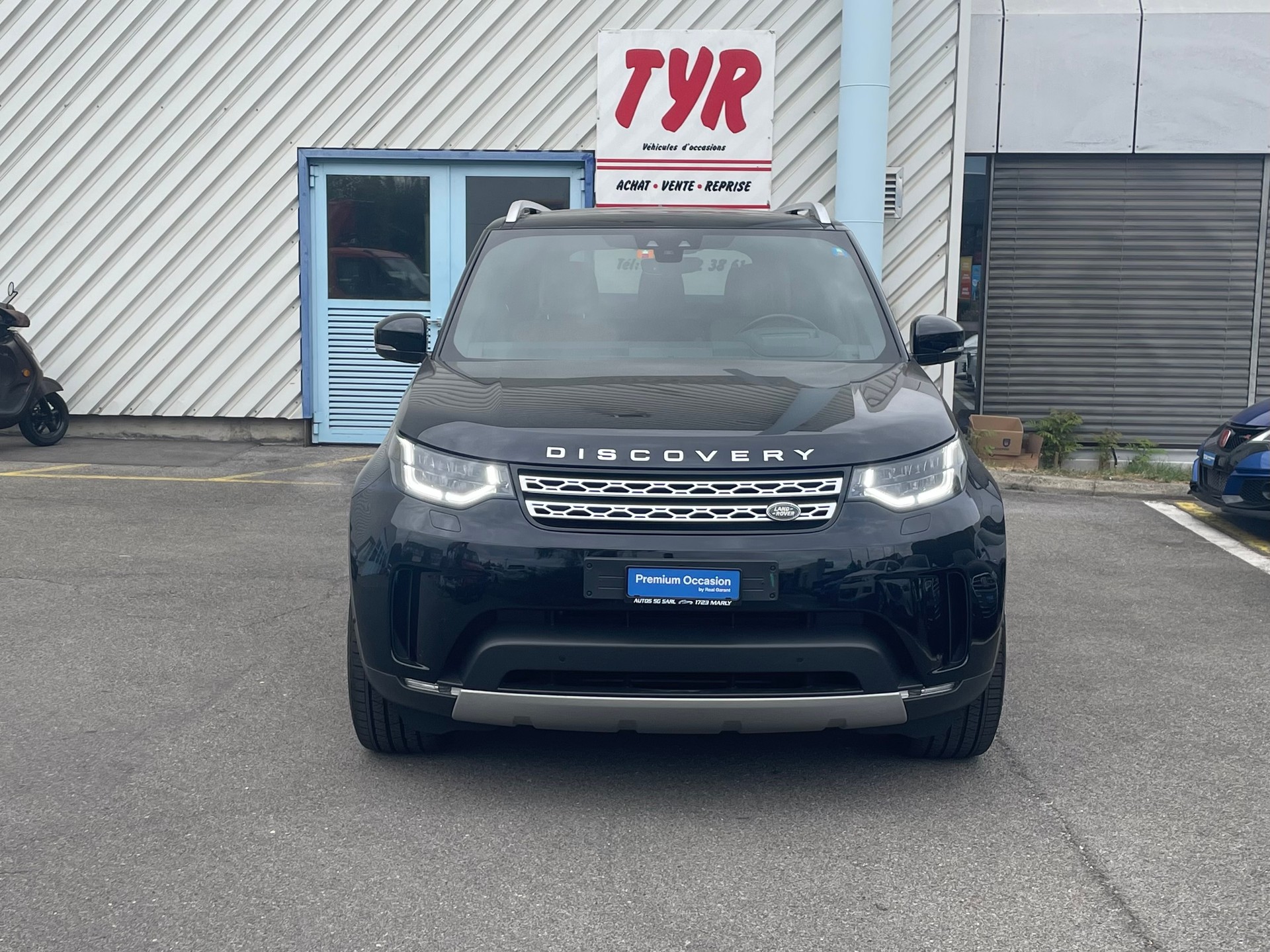 LAND ROVER Discovery 2.0 SD4 HSE Luxury Automatic-image-1