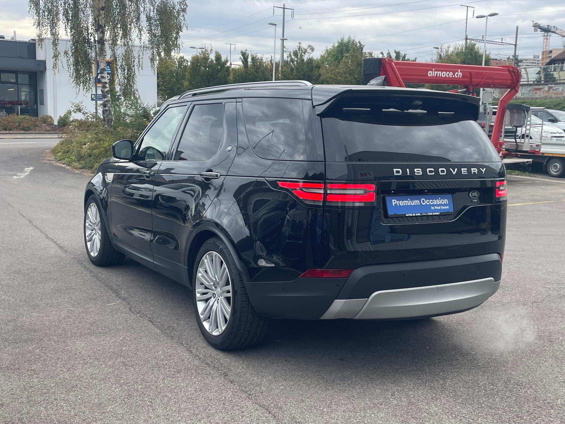 LAND ROVER Discovery 2.0 SD4 HSE Luxury Automatic-image-5