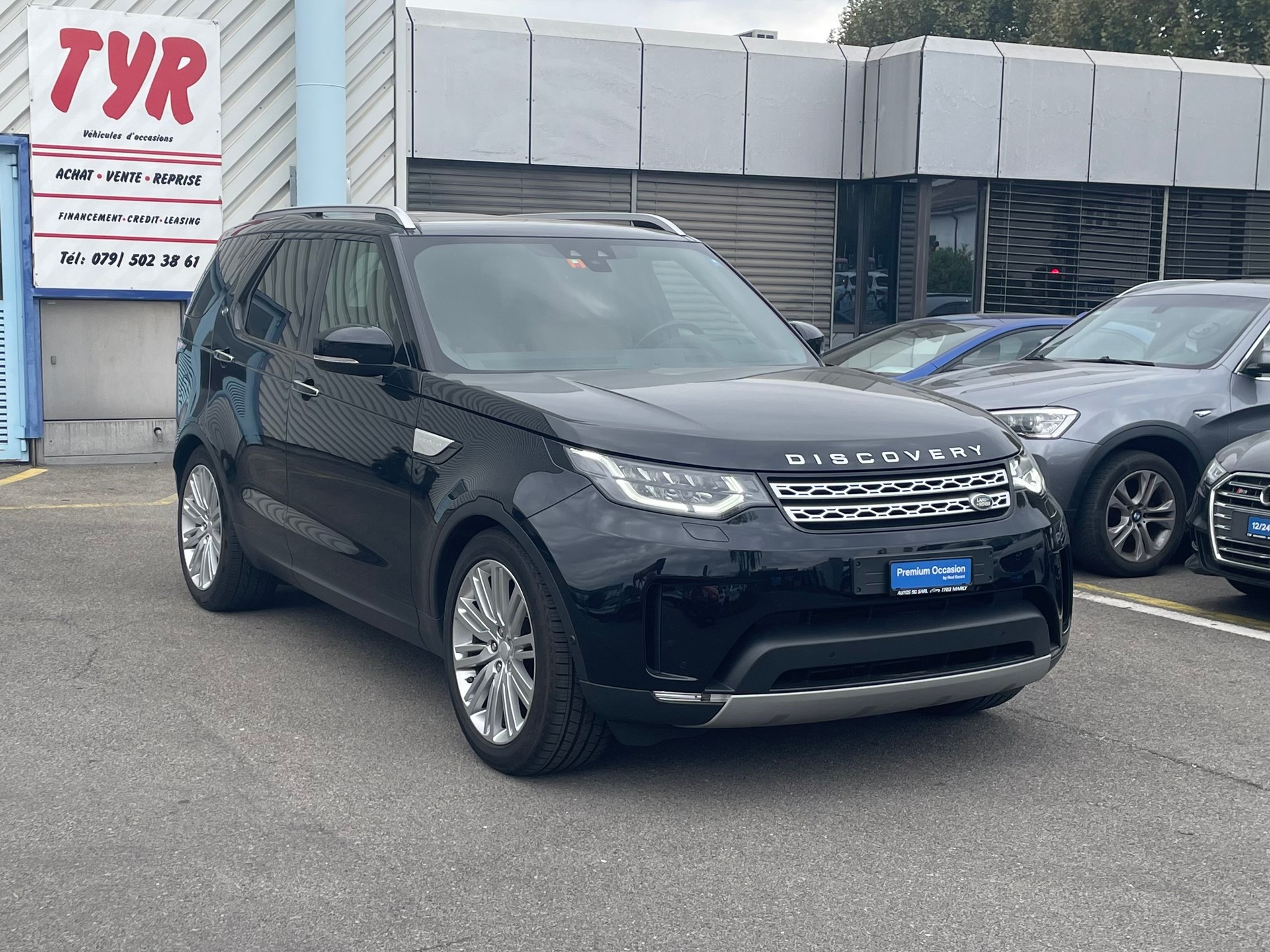 LAND ROVER Discovery 2.0 SD4 HSE Luxury Automatic-image-2