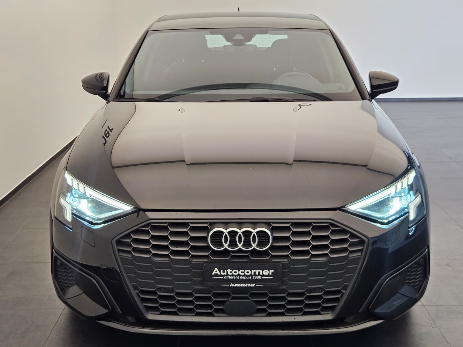 AUDI A3 Sportback 35 TFSI Attraction S-tronic-image-3