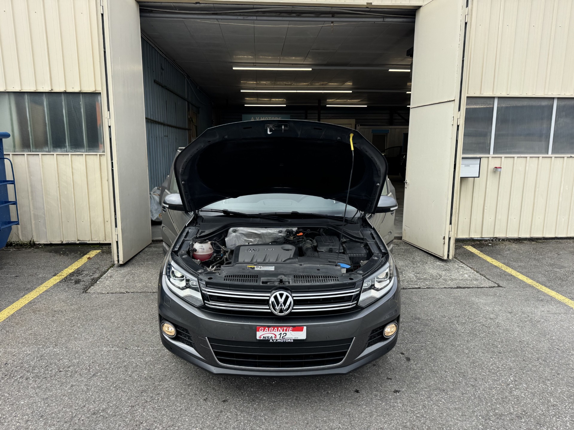 VW Tiguan 2.0 TDI BlueMotion Sport&Style 4Motion DSG-image-14