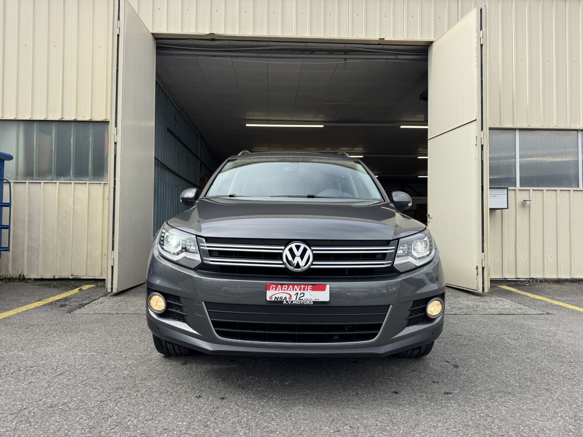 VW Tiguan 2.0 TDI BlueMotion Sport&Style 4Motion DSG-image-2