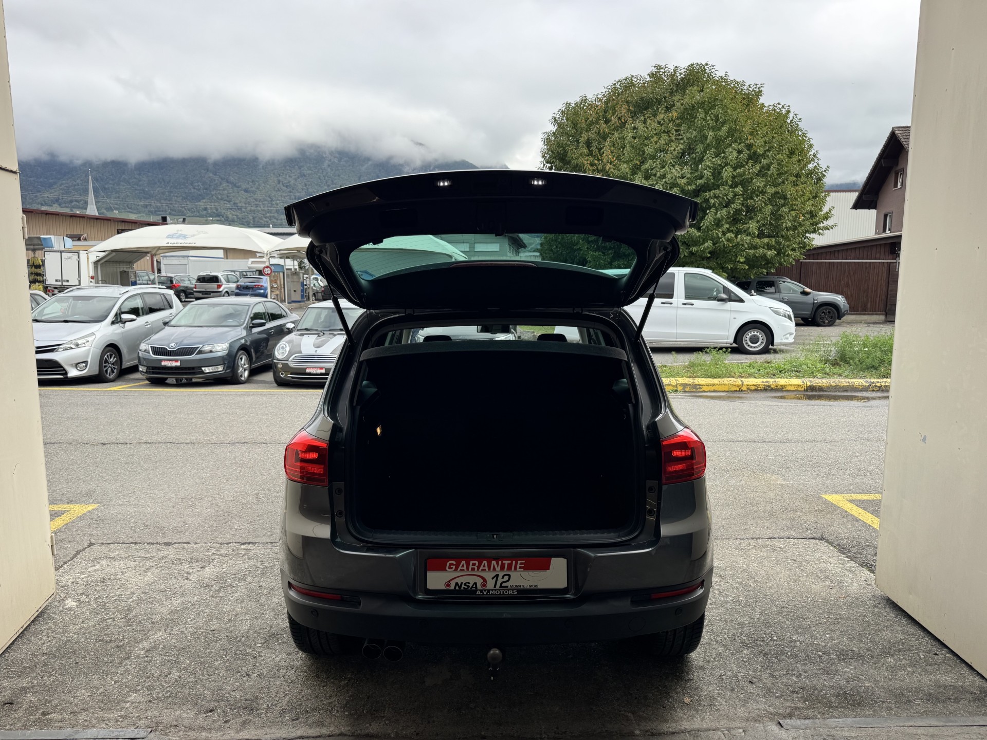 VW Tiguan 2.0 TDI BlueMotion Sport&Style 4Motion DSG-image-6