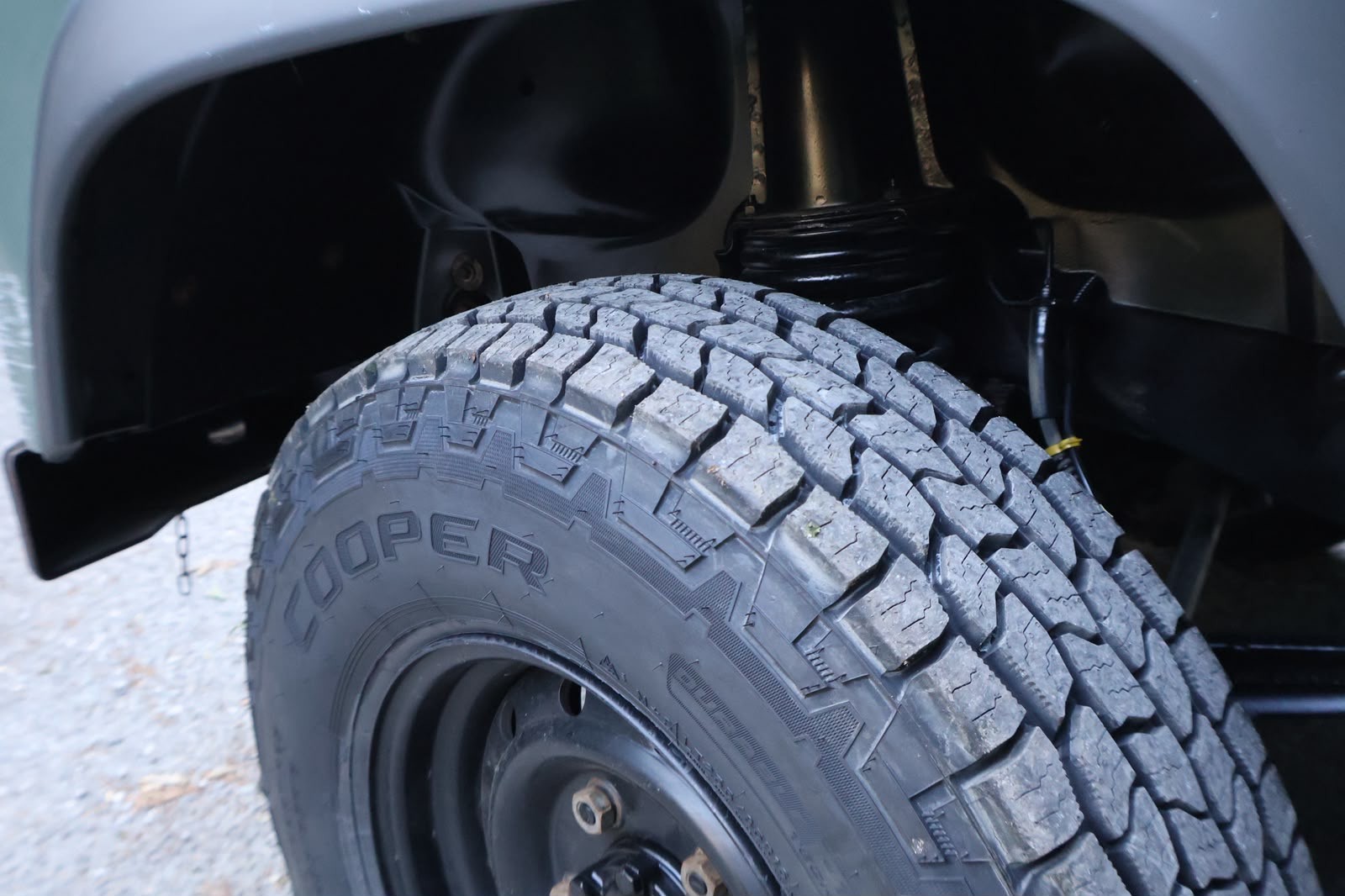 LAND ROVER Defender 110 2.2 TD4 High Capacity Pick Up-image-13