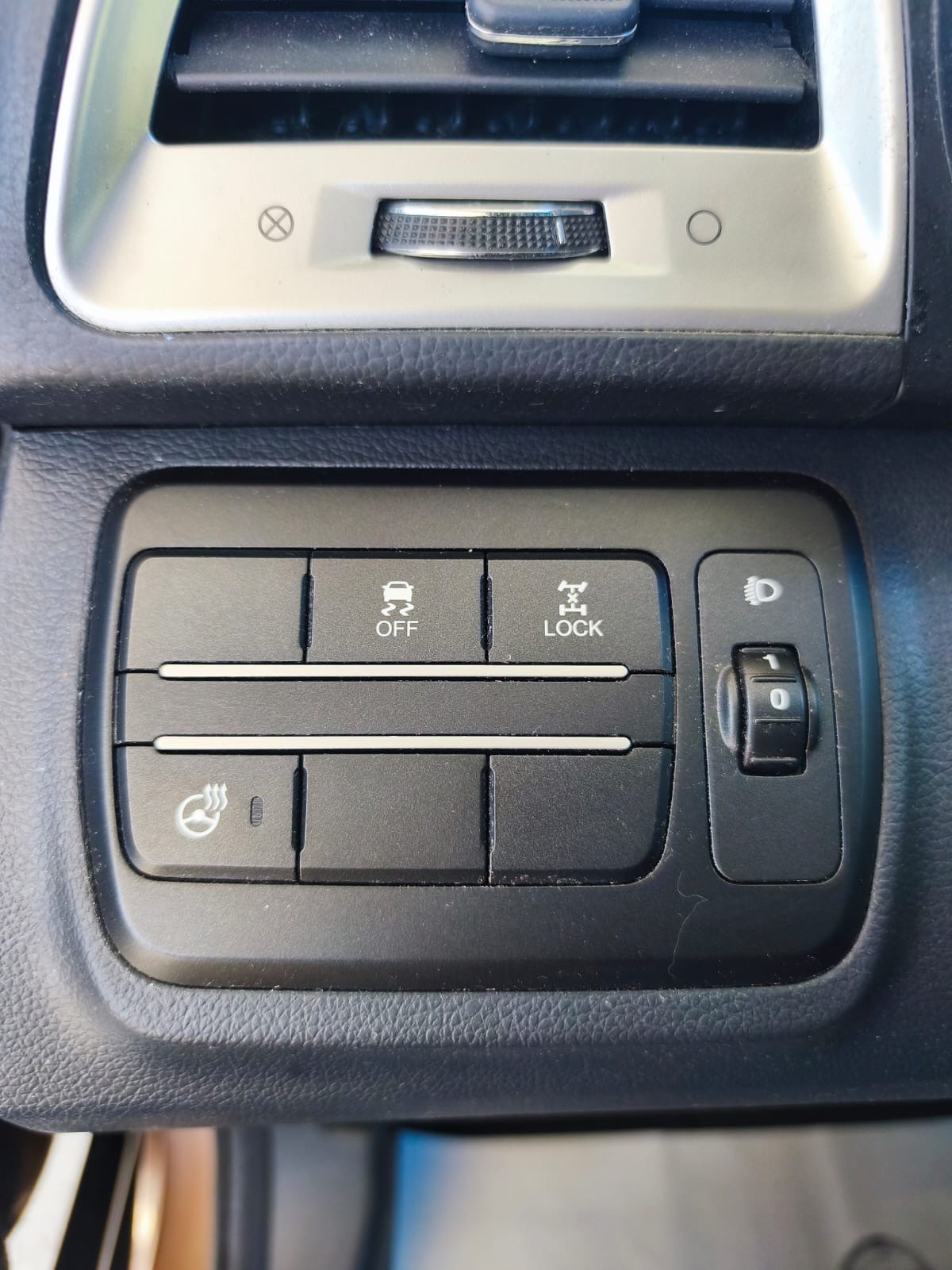 KGM-SsangYong Tivoli 1.6 eXDi Sapphire 4WD-image-16