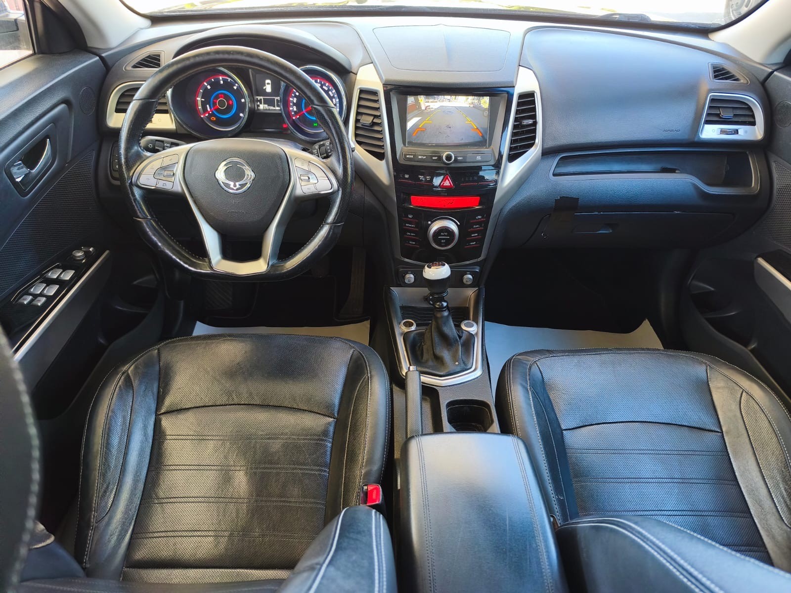 KGM-SsangYong Tivoli 1.6 eXDi Sapphire 4WD-image-23