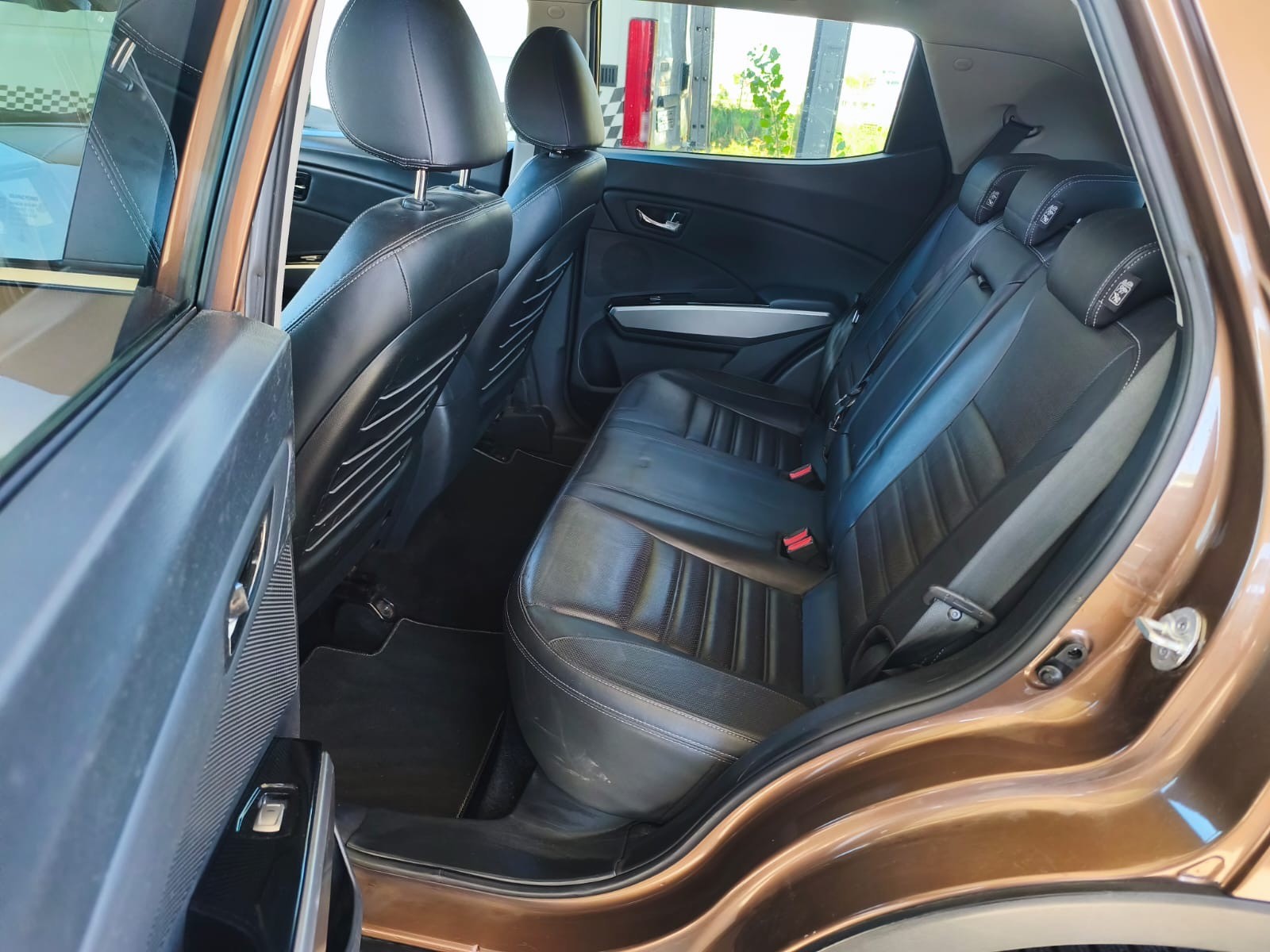 KGM-SsangYong Tivoli 1.6 eXDi Sapphire 4WD-image-9