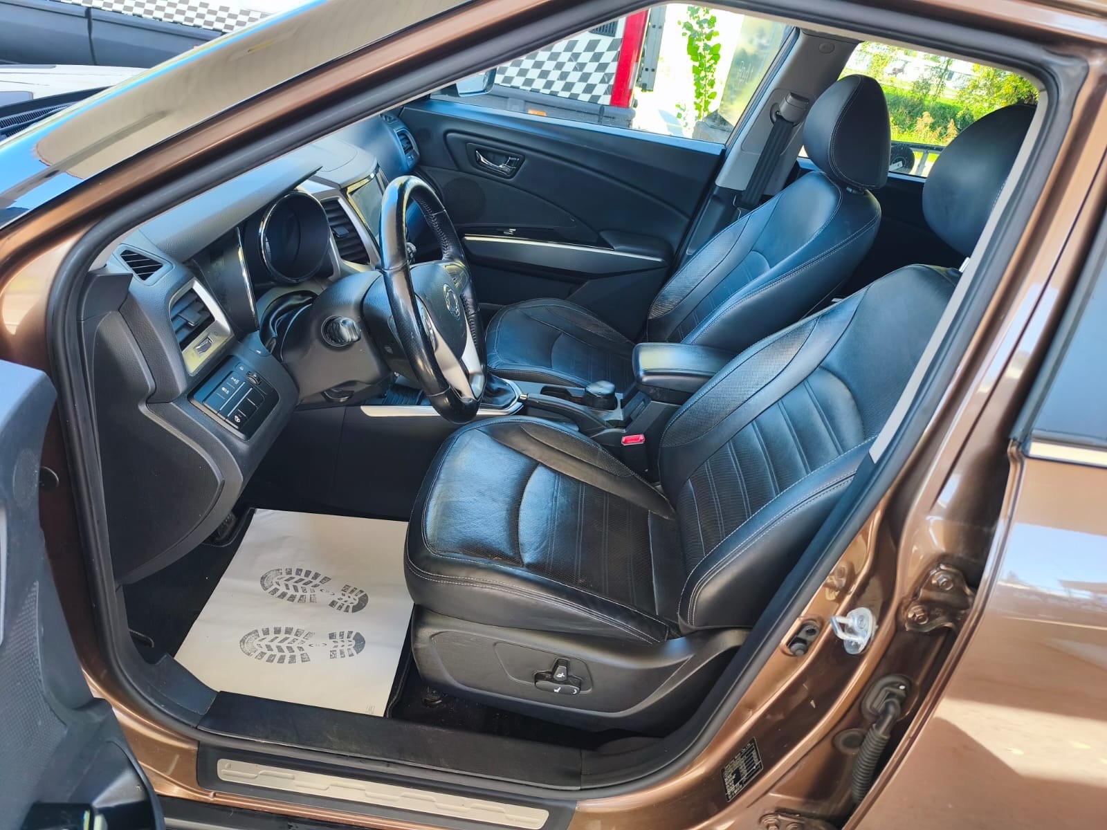 KGM-SsangYong Tivoli 1.6 eXDi Sapphire 4WD-image-10