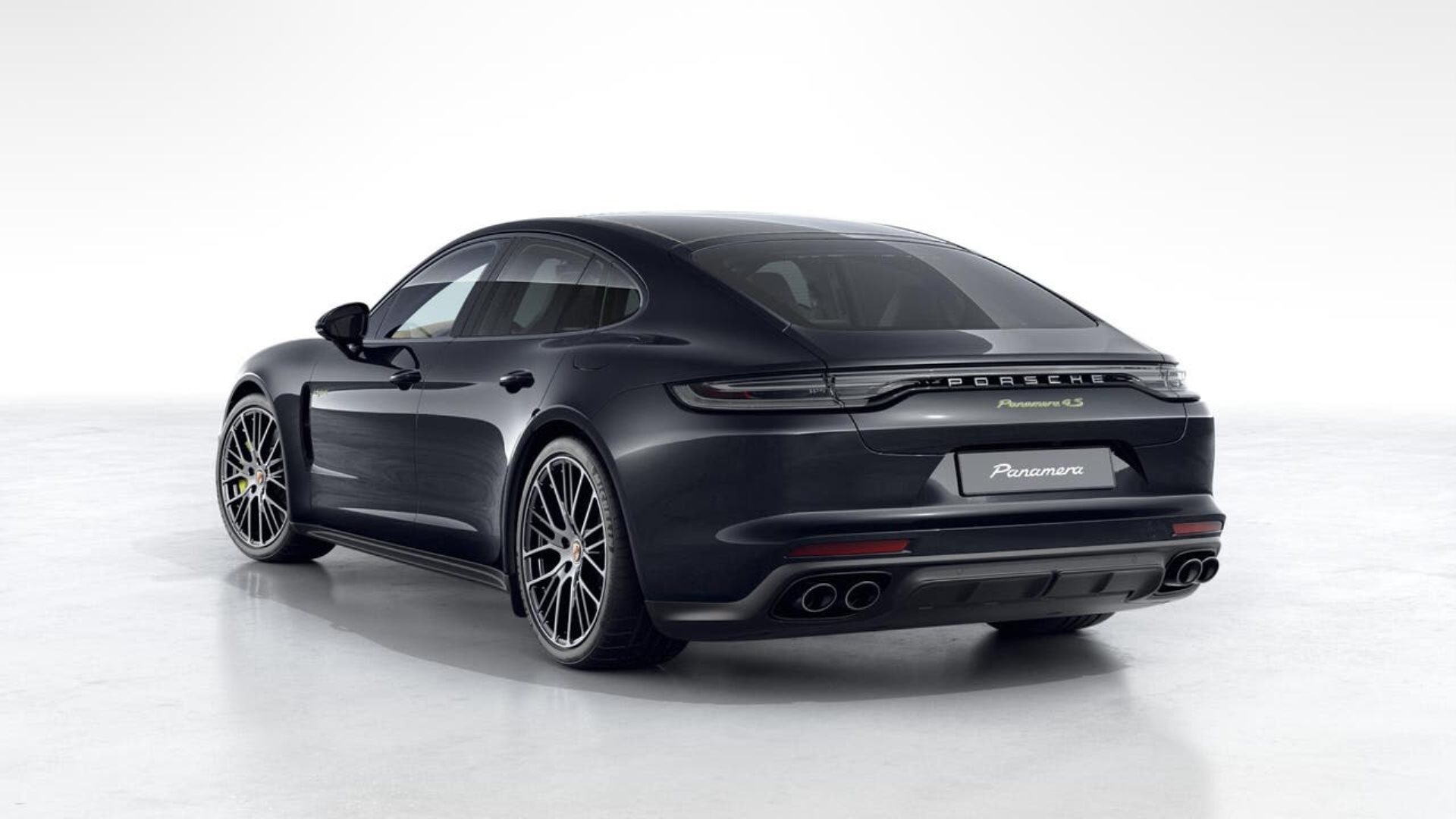 PORSCHE Panamera 4S E-Hybrid-image-2