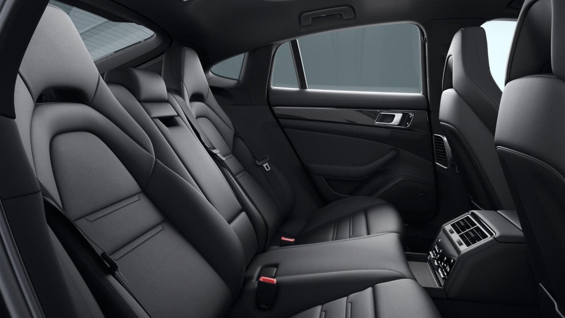 PORSCHE Panamera 4S E-Hybrid-image-5