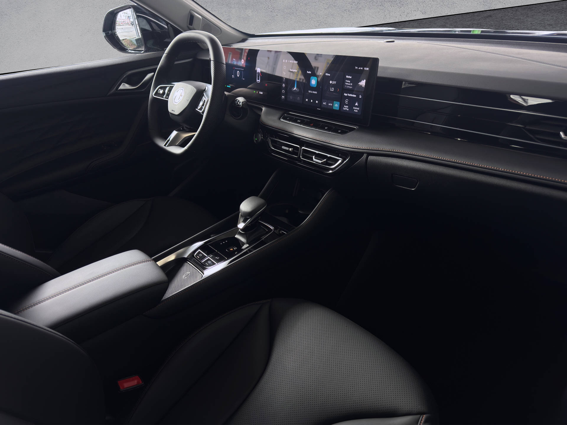 MG HS 1.5 Hybrid Luxury-image-14