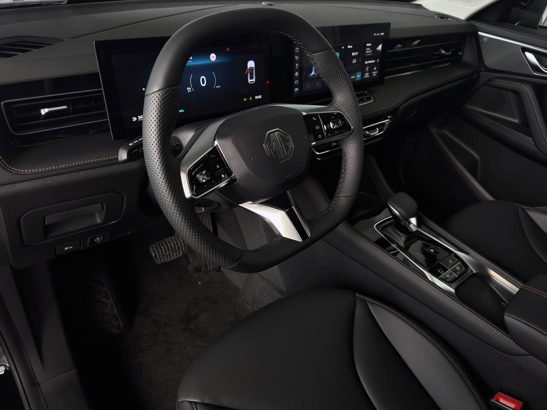 MG HS 1.5 Hybrid Luxury-image-13