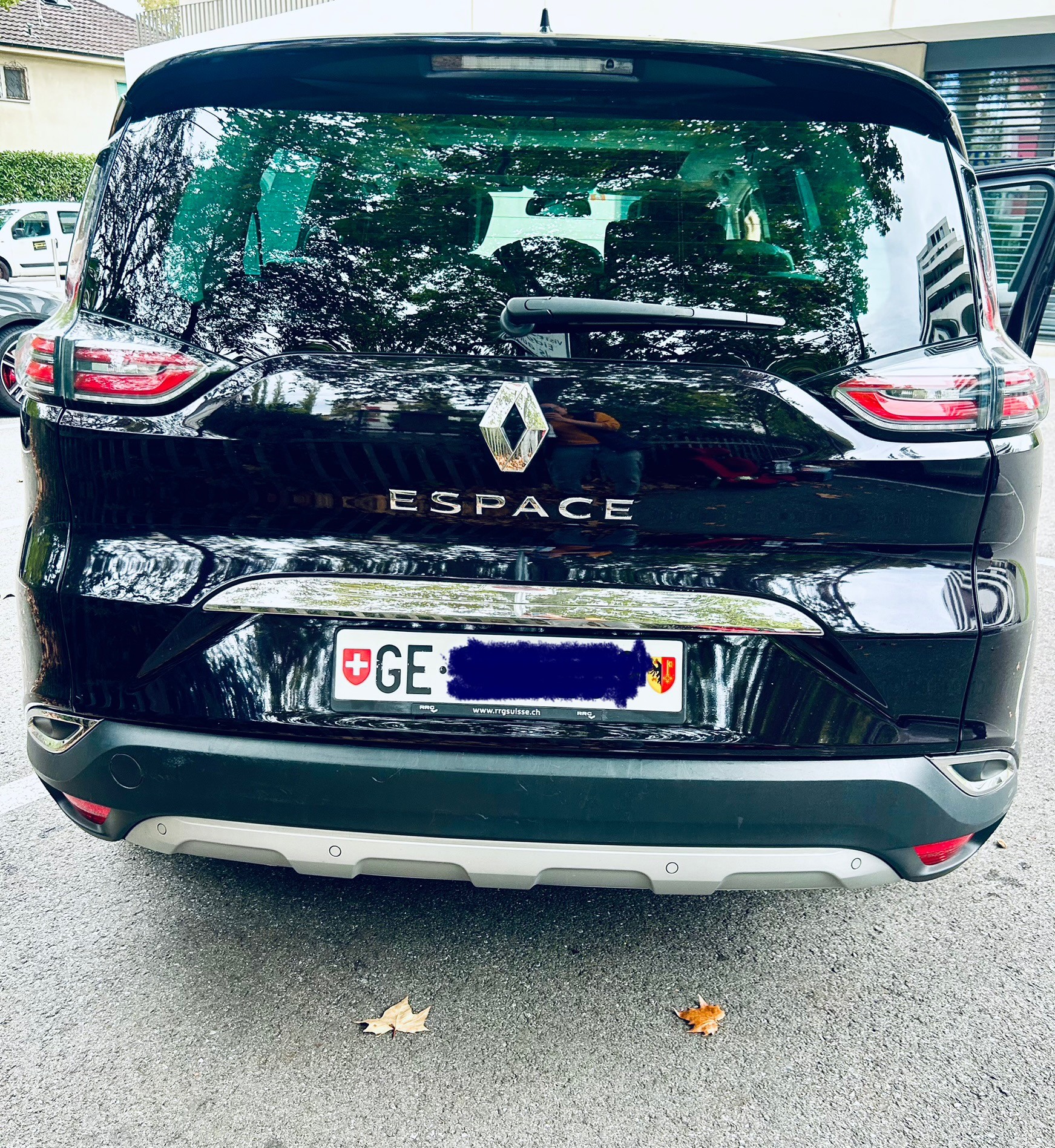 RENAULT 2.0 Blue dCi 200 Initiale EDC-image-2
