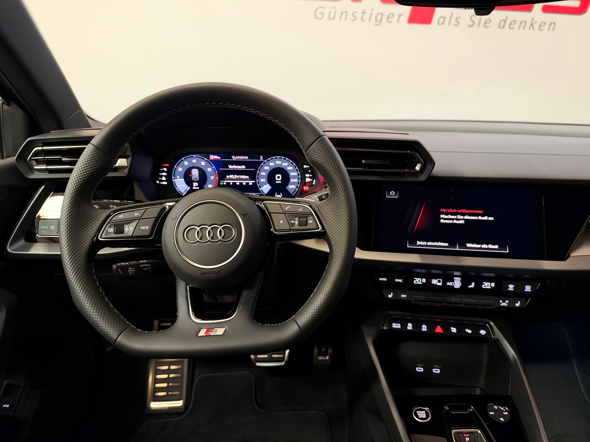 AUDI A3 Sportback TFSI 110 kW S line S tronic-image-19