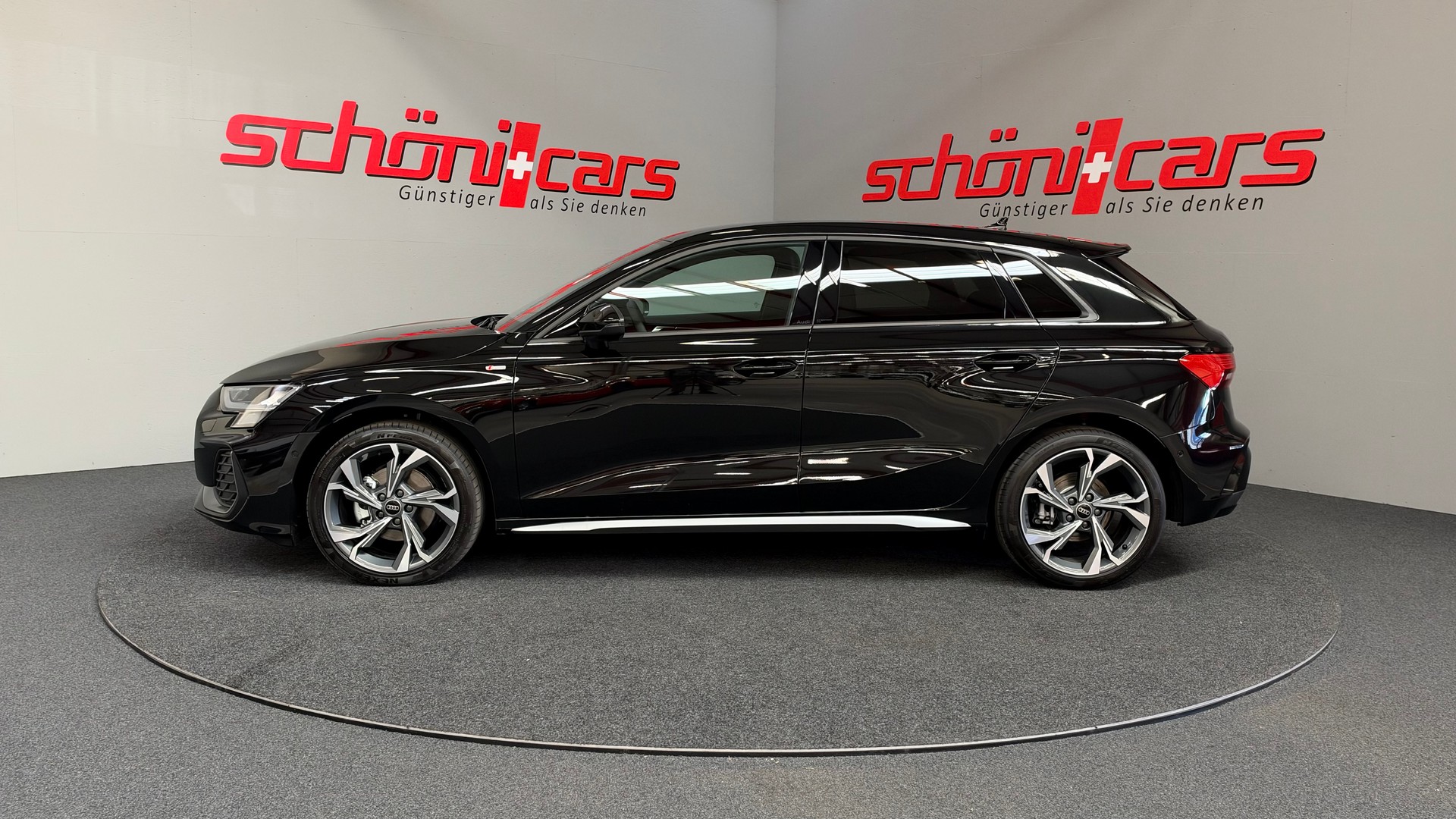 AUDI A3 Sportback TFSI 110 kW S line S tronic-image-2