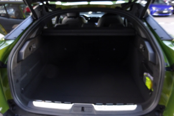 PEUGEOT 408 1.2 HEV 145 GT Excl.-image-7