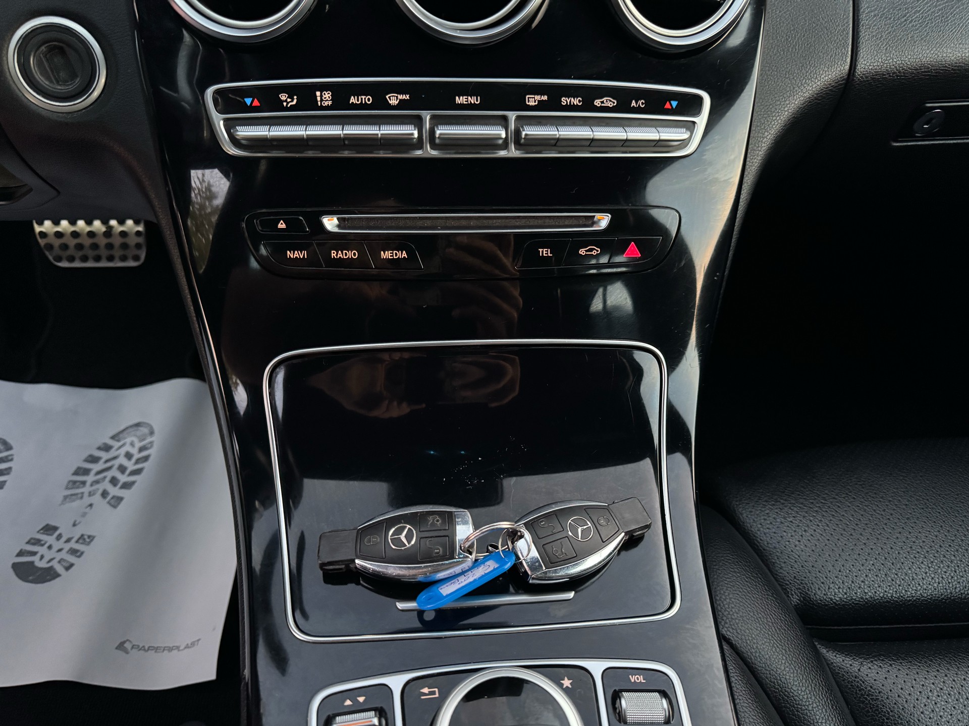 MERCEDES-BENZ C 250 AMG Line 9G-Tronic-image-23