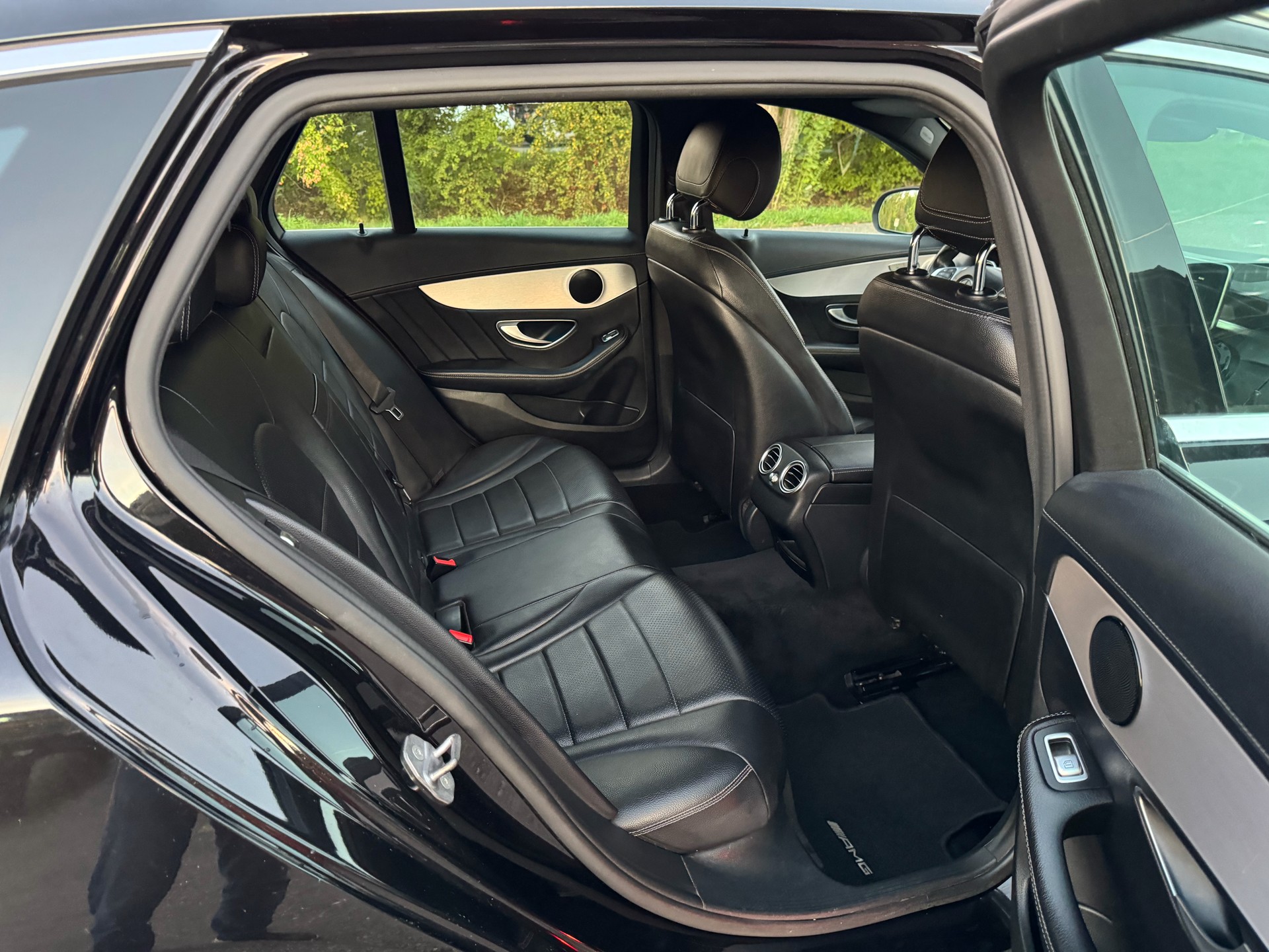 MERCEDES-BENZ C 250 AMG Line 9G-Tronic-image-13
