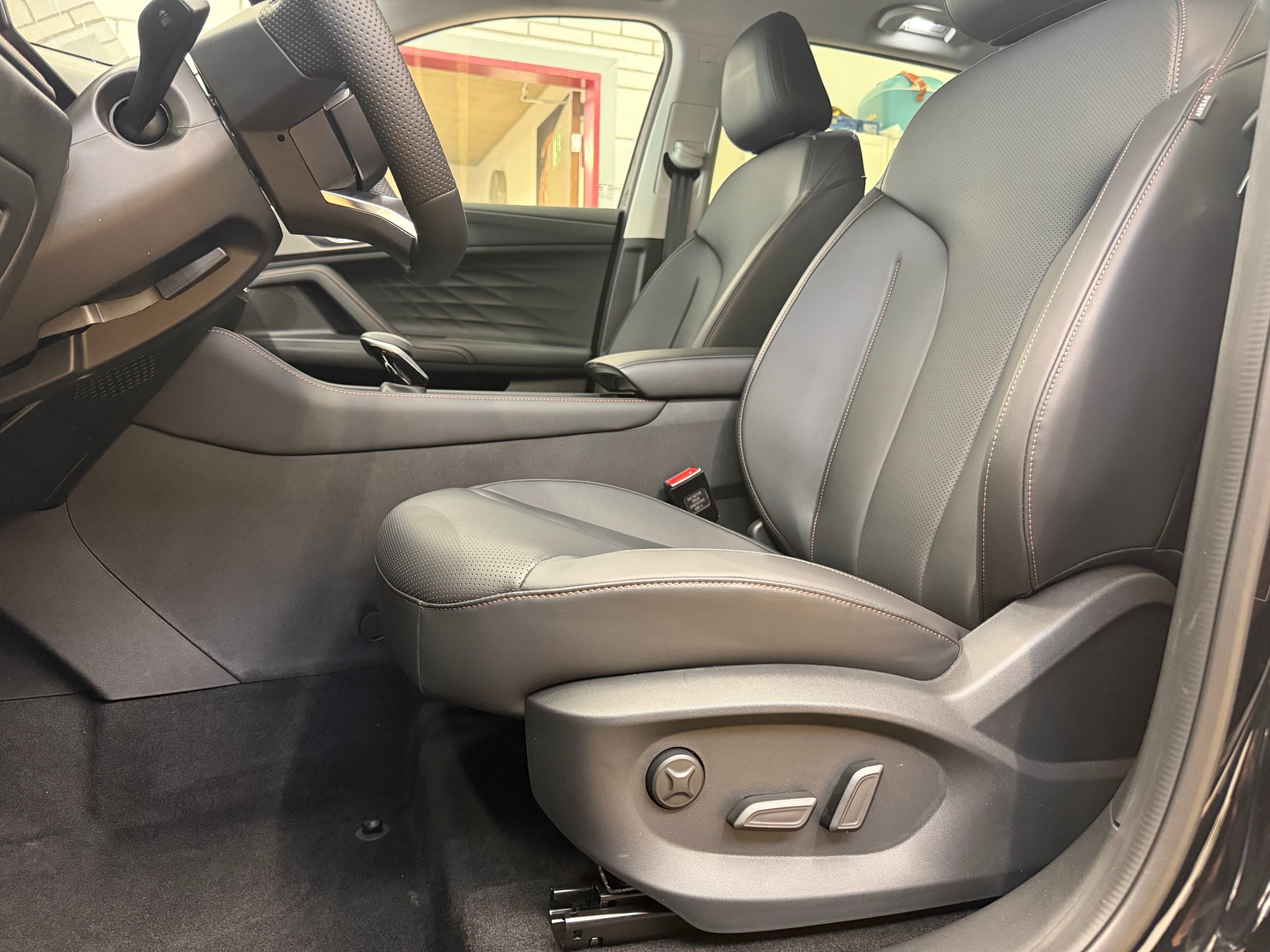 MG HS 1.5 Vollhybrid Luxury-image-12