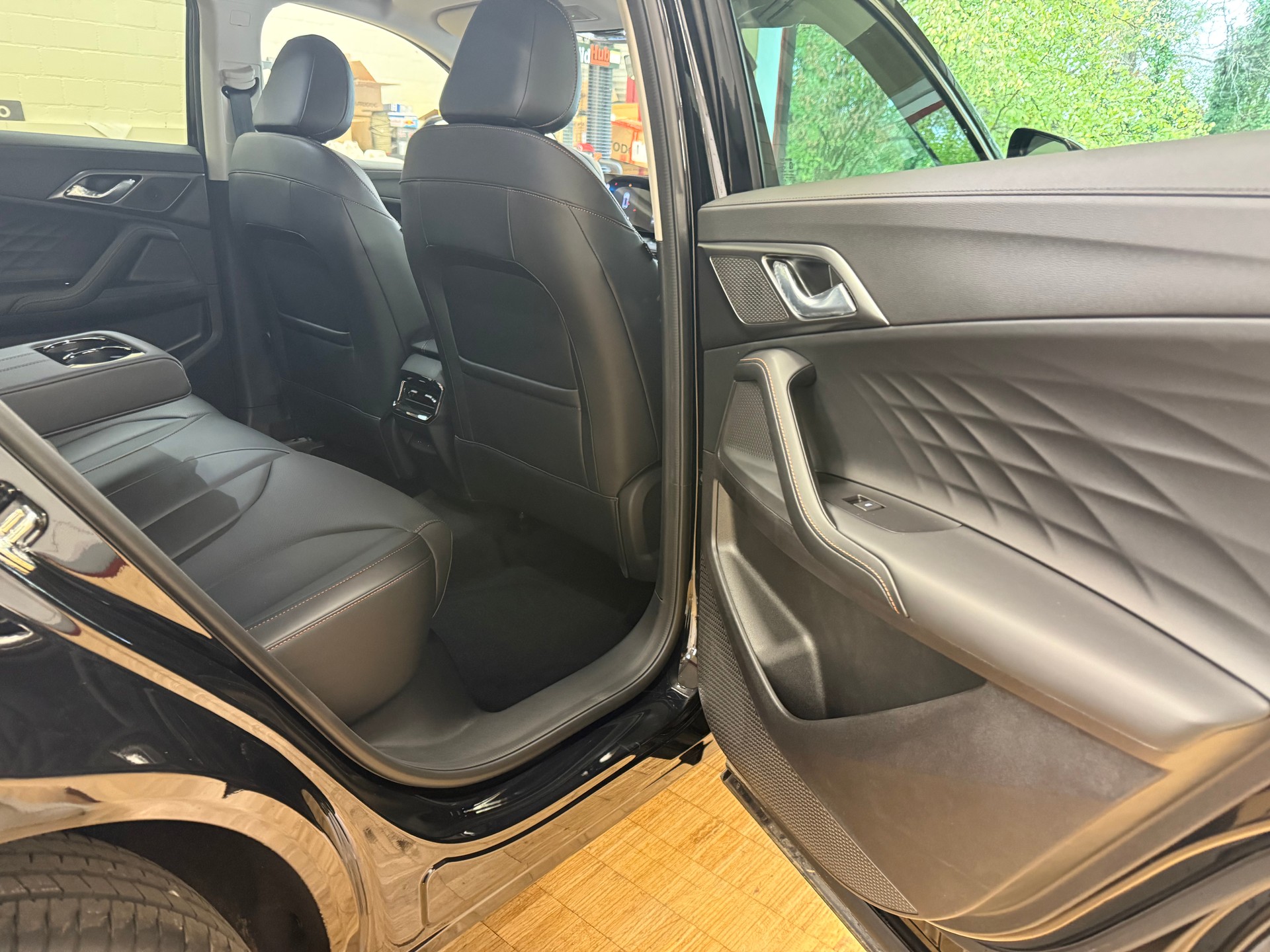 MG HS 1.5 Vollhybrid Luxury-image-16
