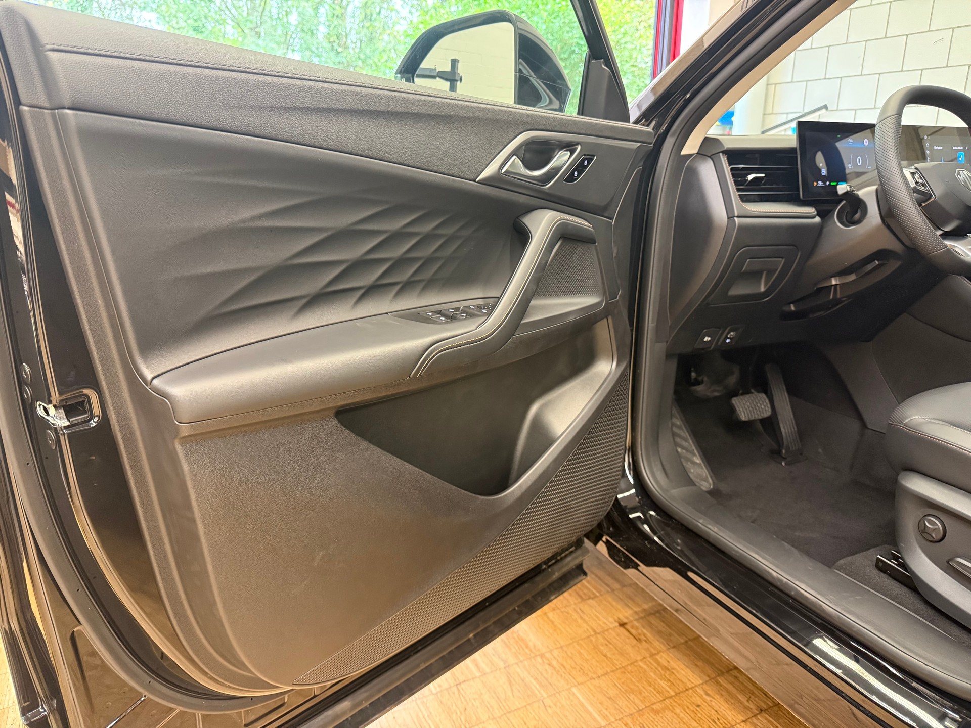 MG HS 1.5 Vollhybrid Luxury-image-13