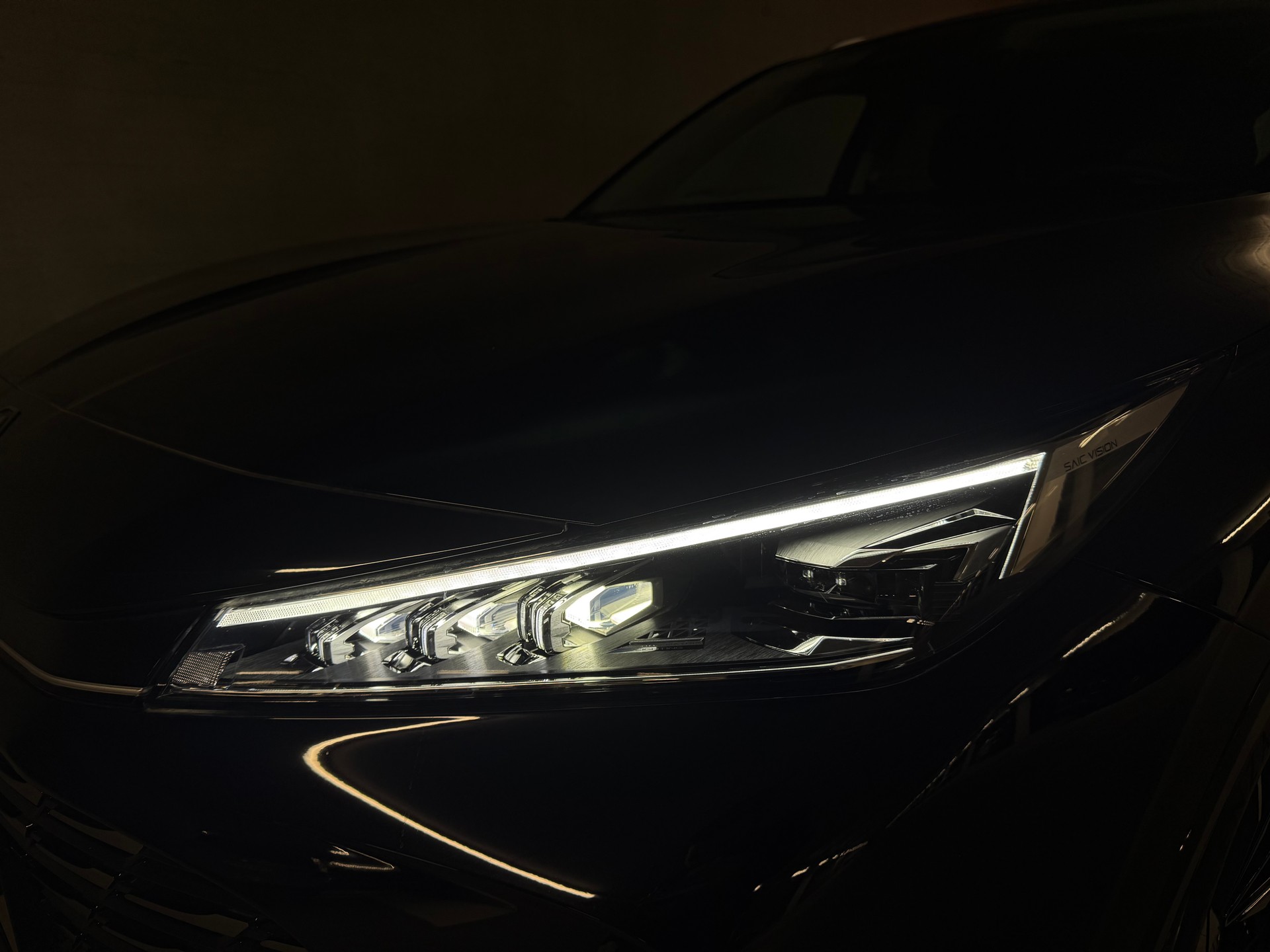 MG HS 1.5 Vollhybrid Luxury-image-6