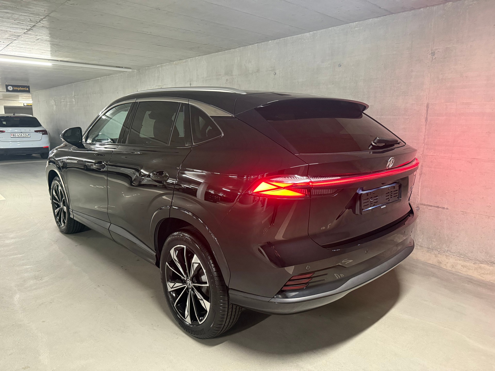 MG HS 1.5 Vollhybrid Luxury-image-1