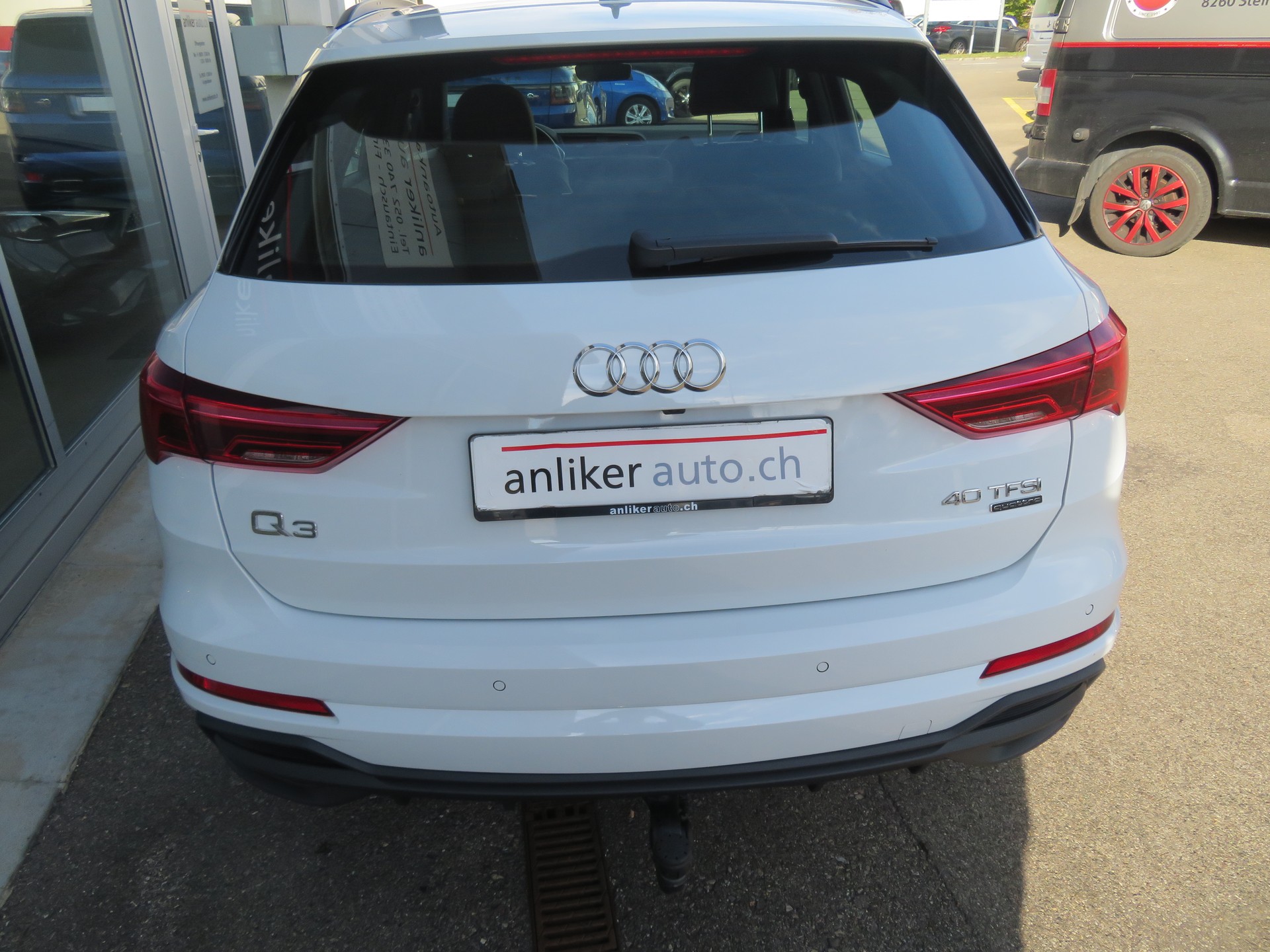 AUDI Q3 40 TFSI S line quattro S-tronic-image-2